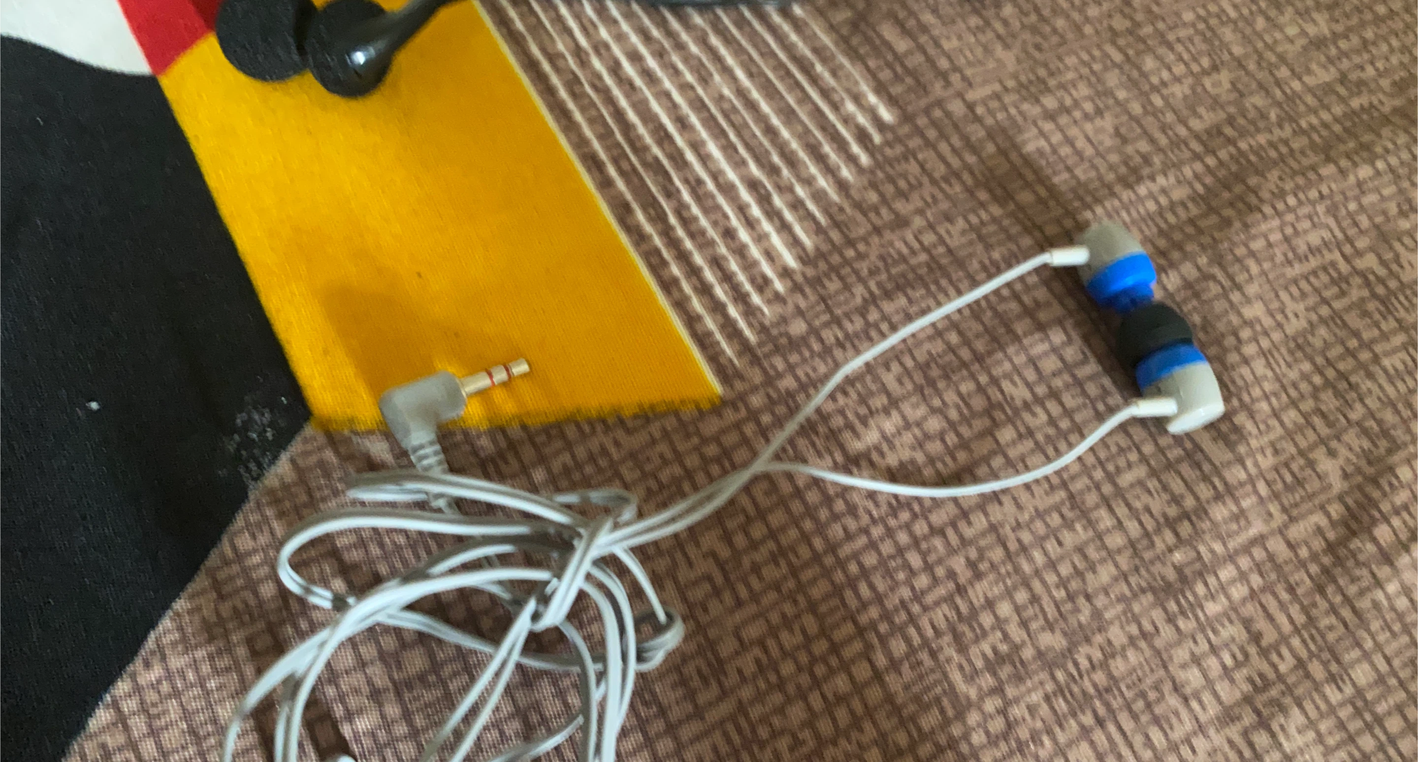 Wired Earphones with 3.5mm Jack