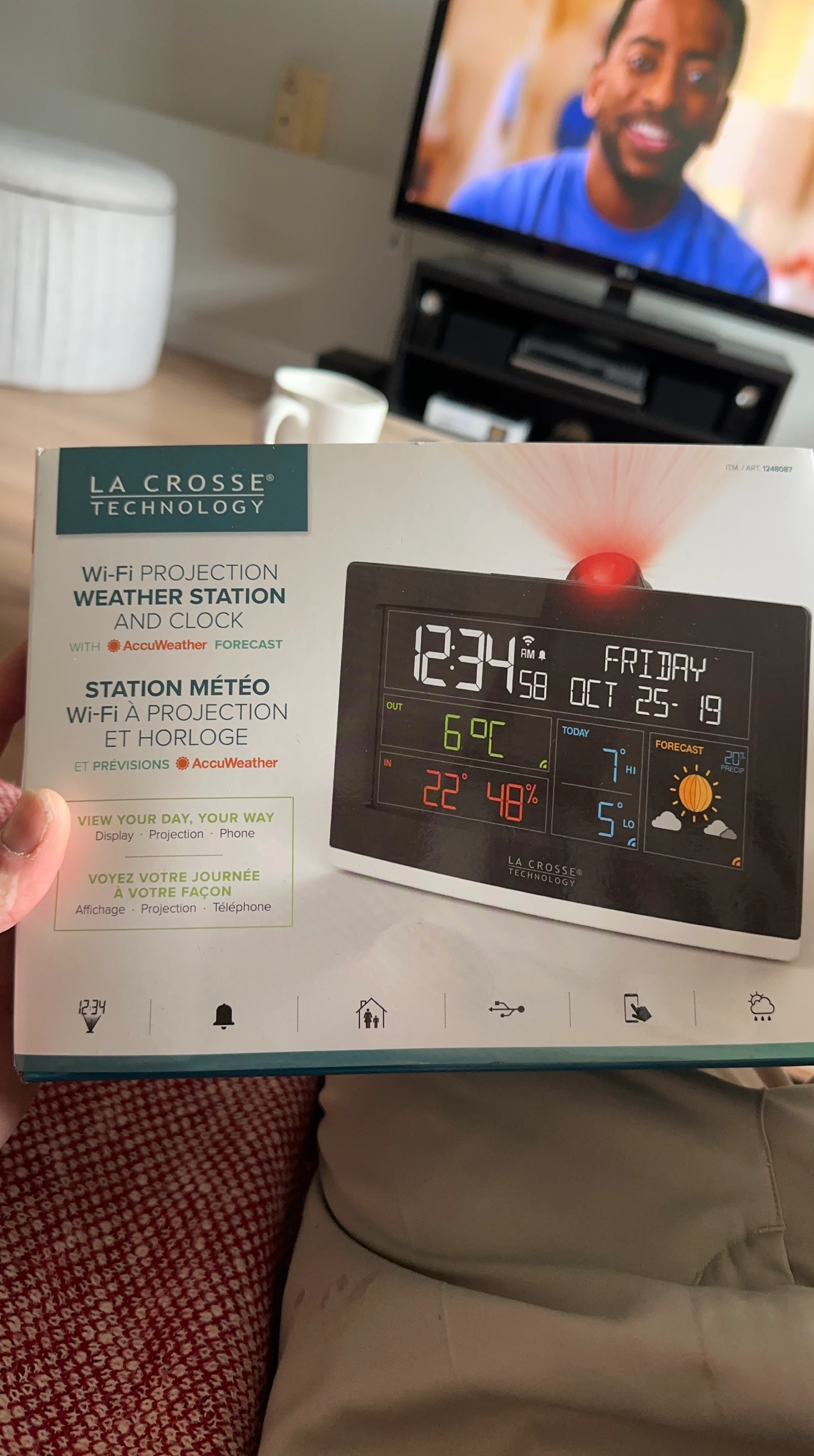 La Crosse Technology Wi-Fi Projection Weather Station and Clock