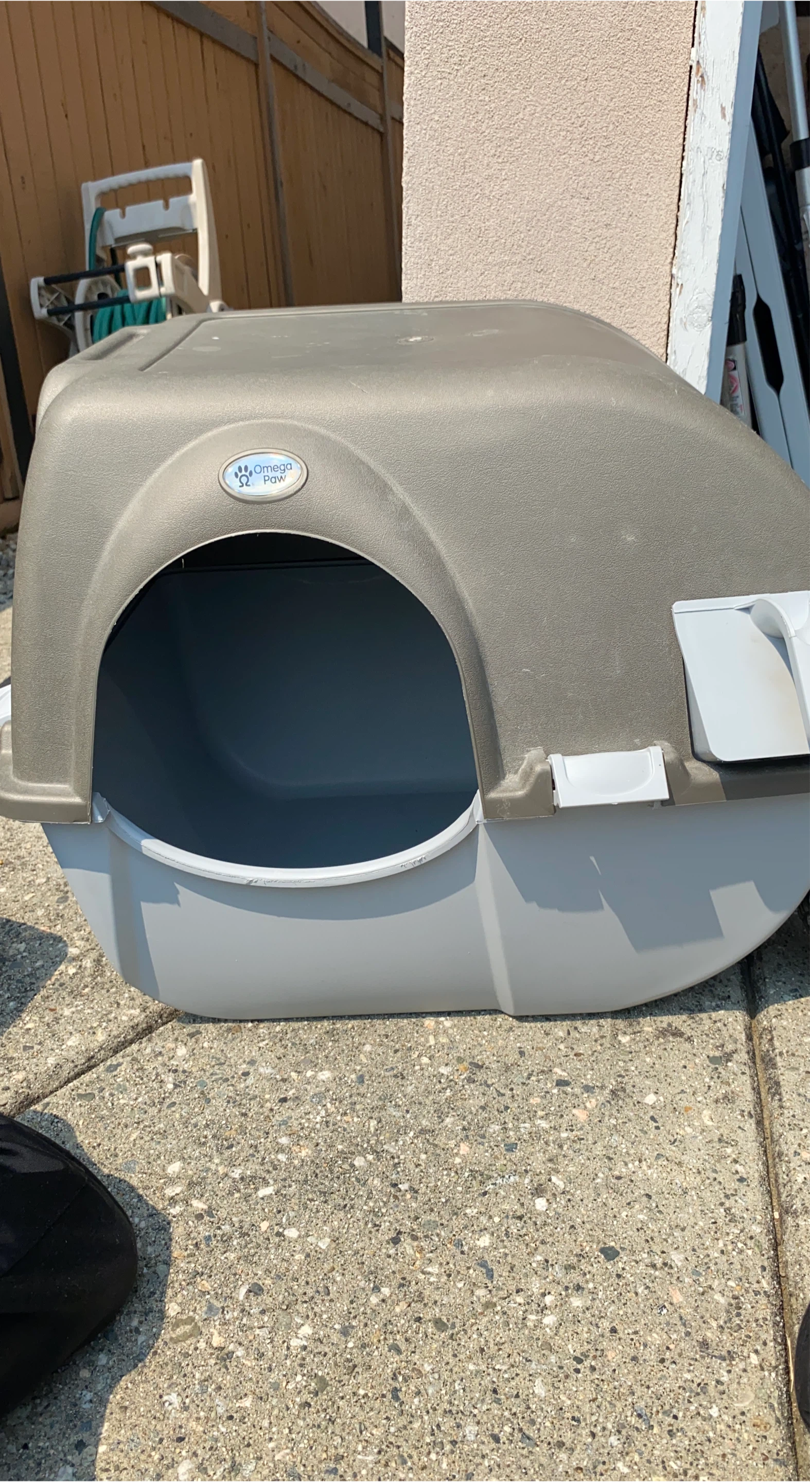 Omega Paw Roll 'n Clean Litter Box