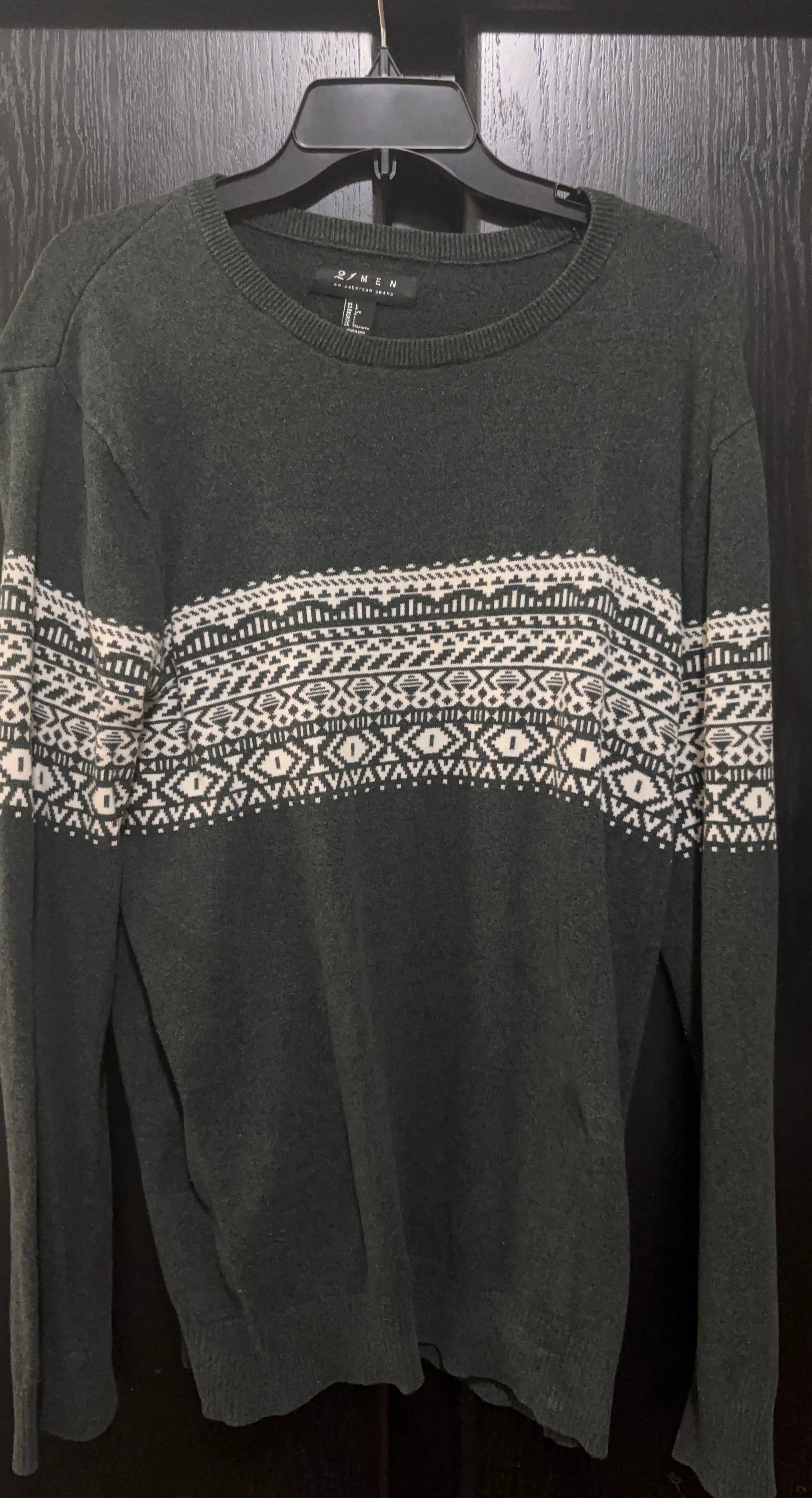 21 Men Crewneck Sweater
