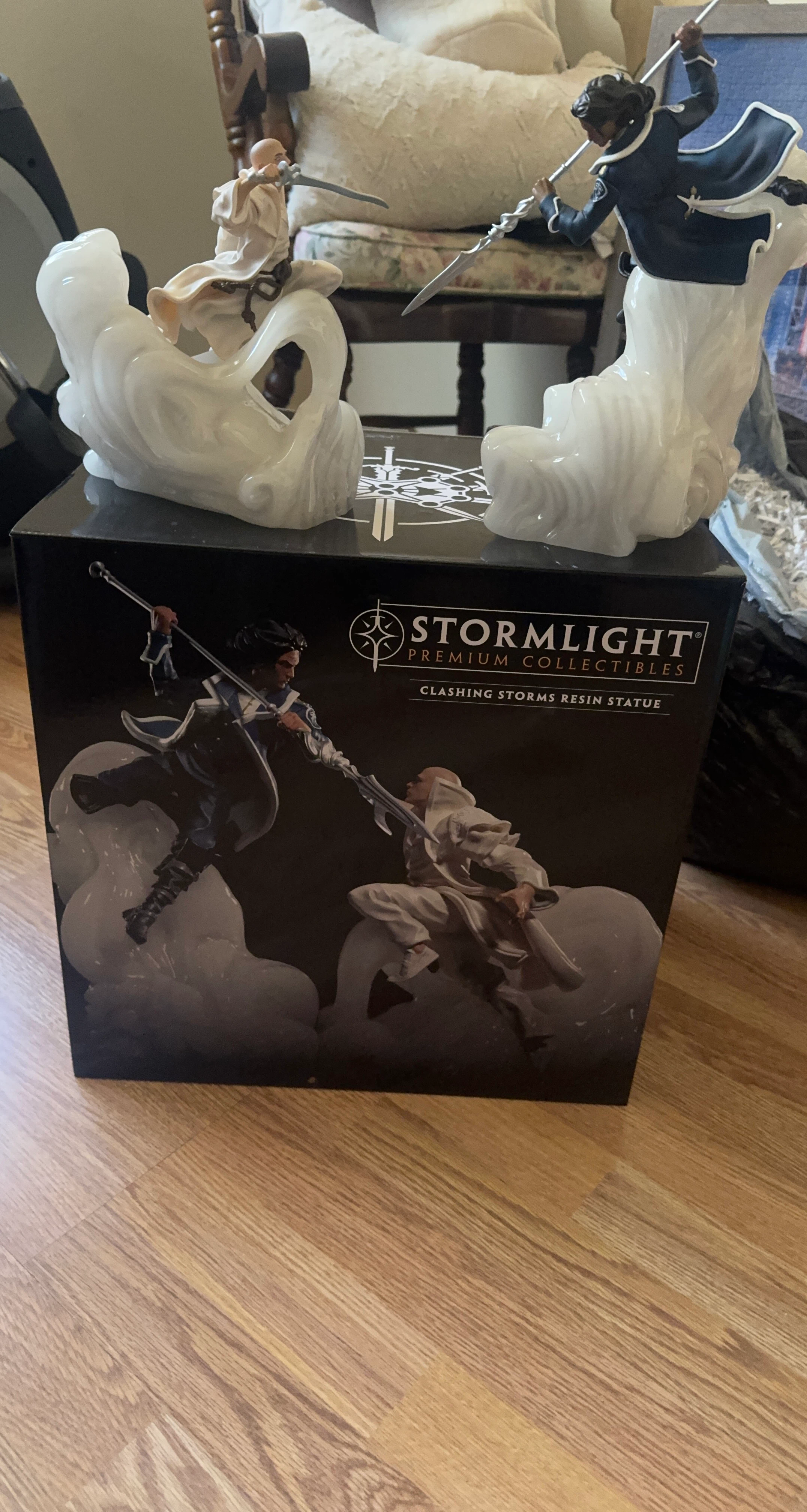 Stormlight Premium Collectibles Clashing Storms Resin Statue