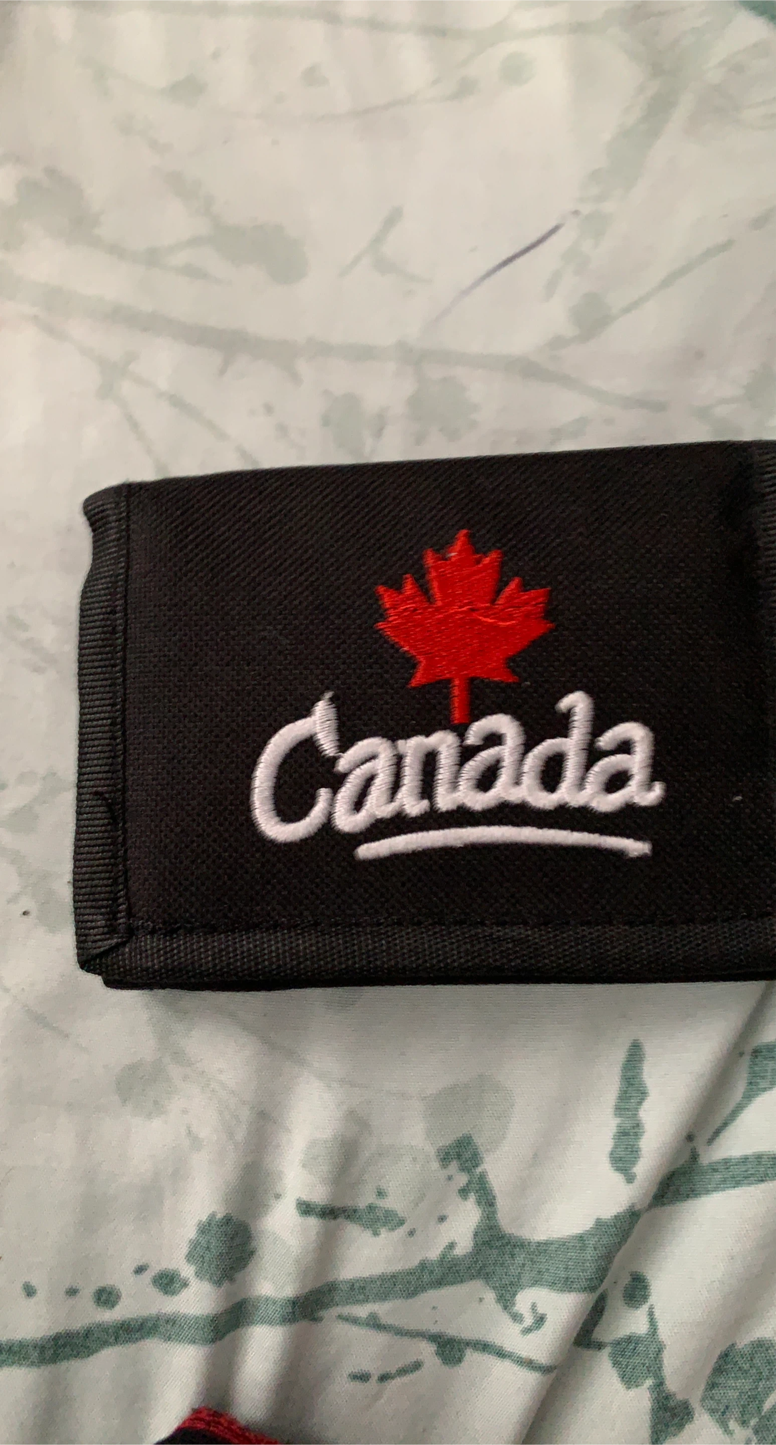 Canada Maple Leaf Black Trifold Wallet