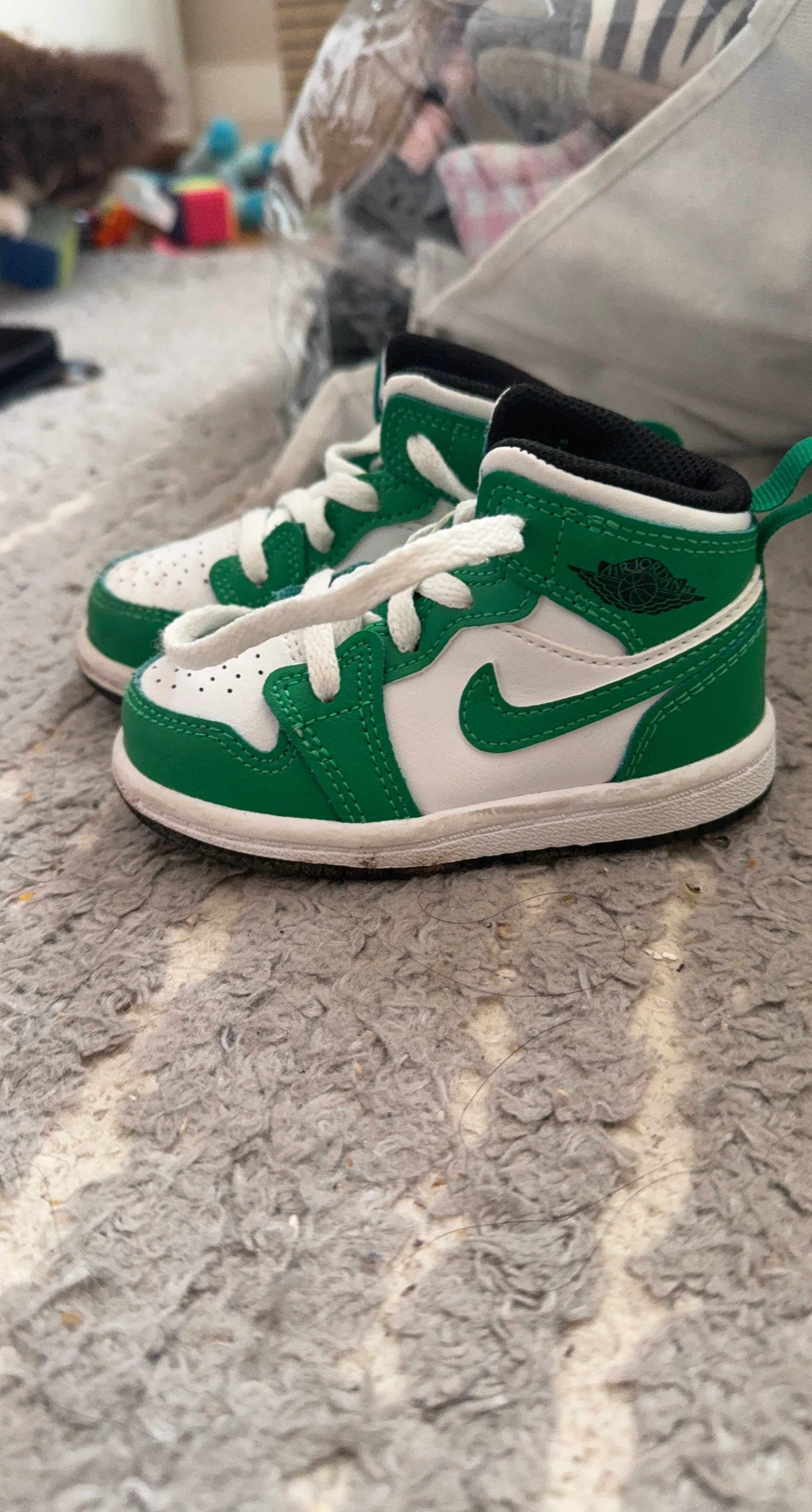 Jordan 1 Toddler Sneakers Green/White Size US 5C