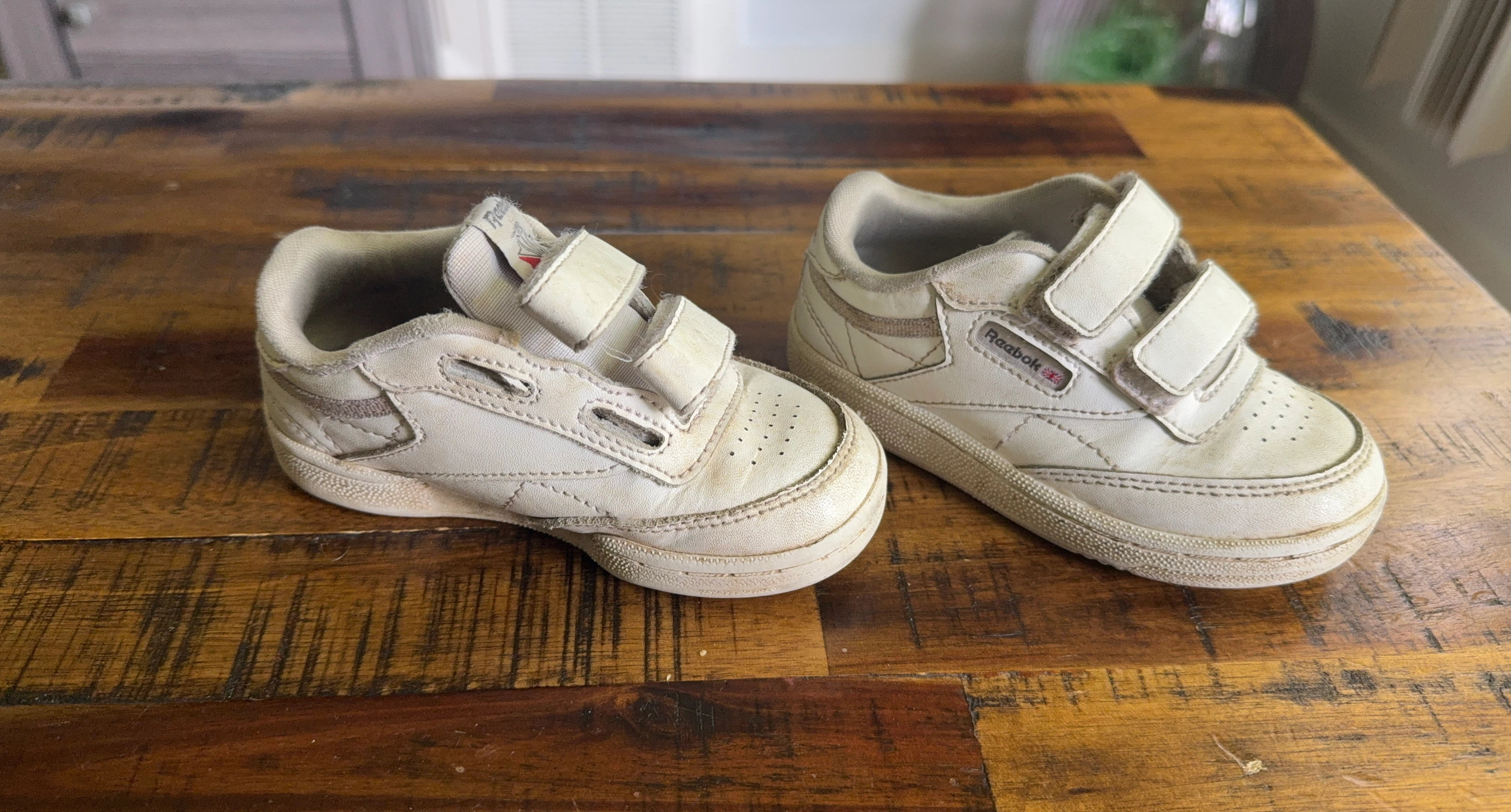 White Reebok Kids Velcro Shoes size US 7