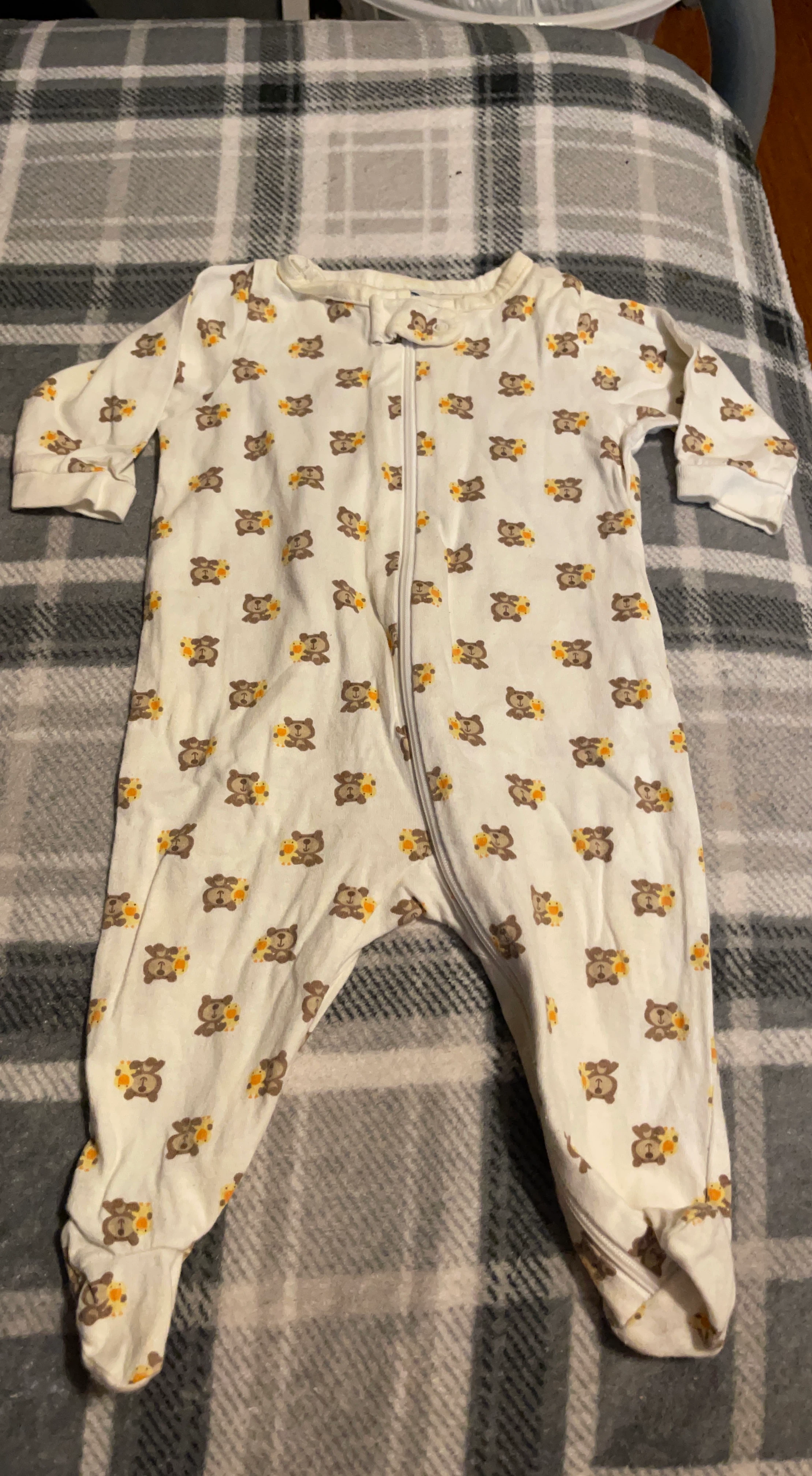 Baby footed sleeper with bear and chick pattern