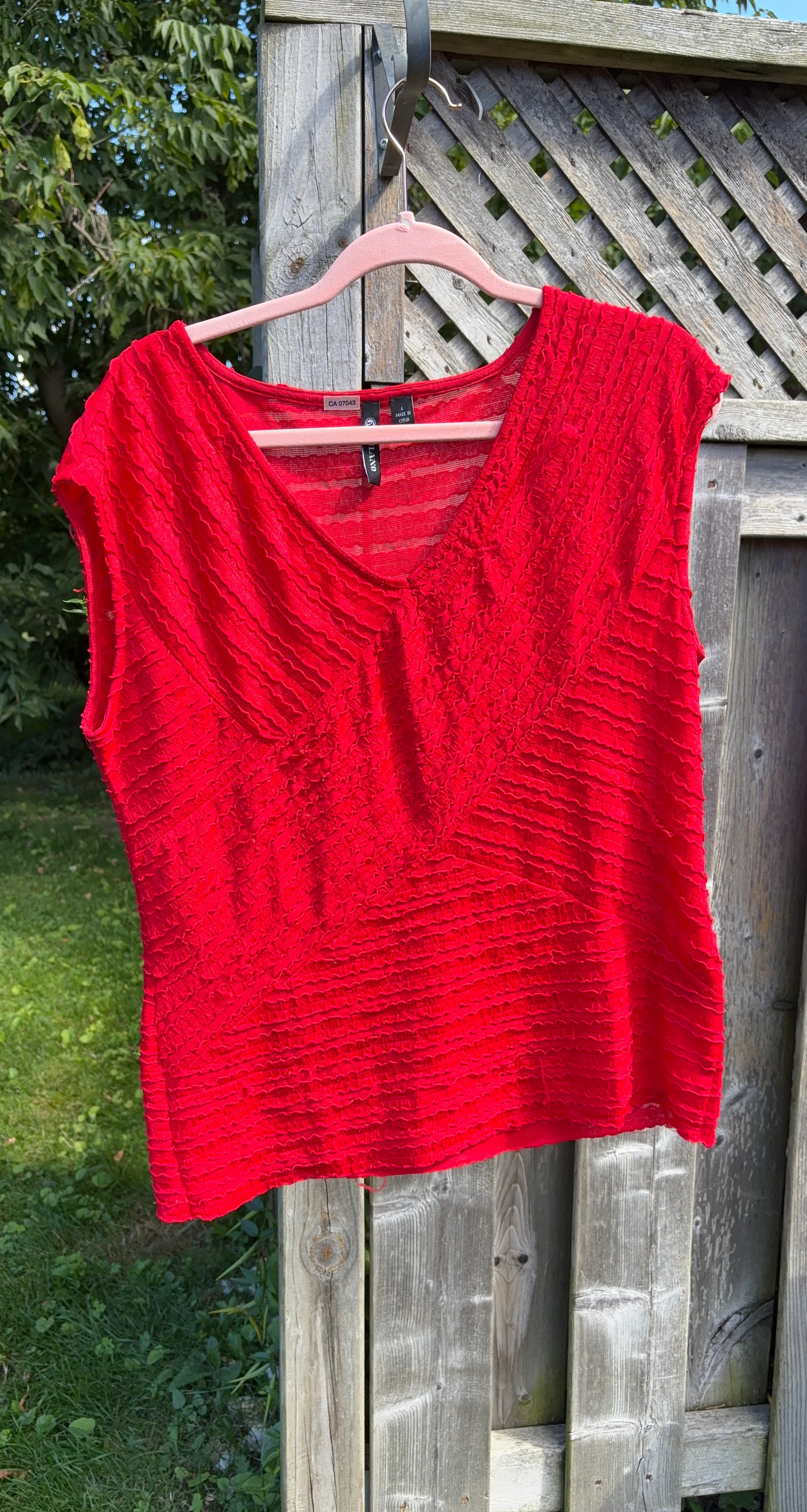Milano Red Textured V-Neck Top - Size L