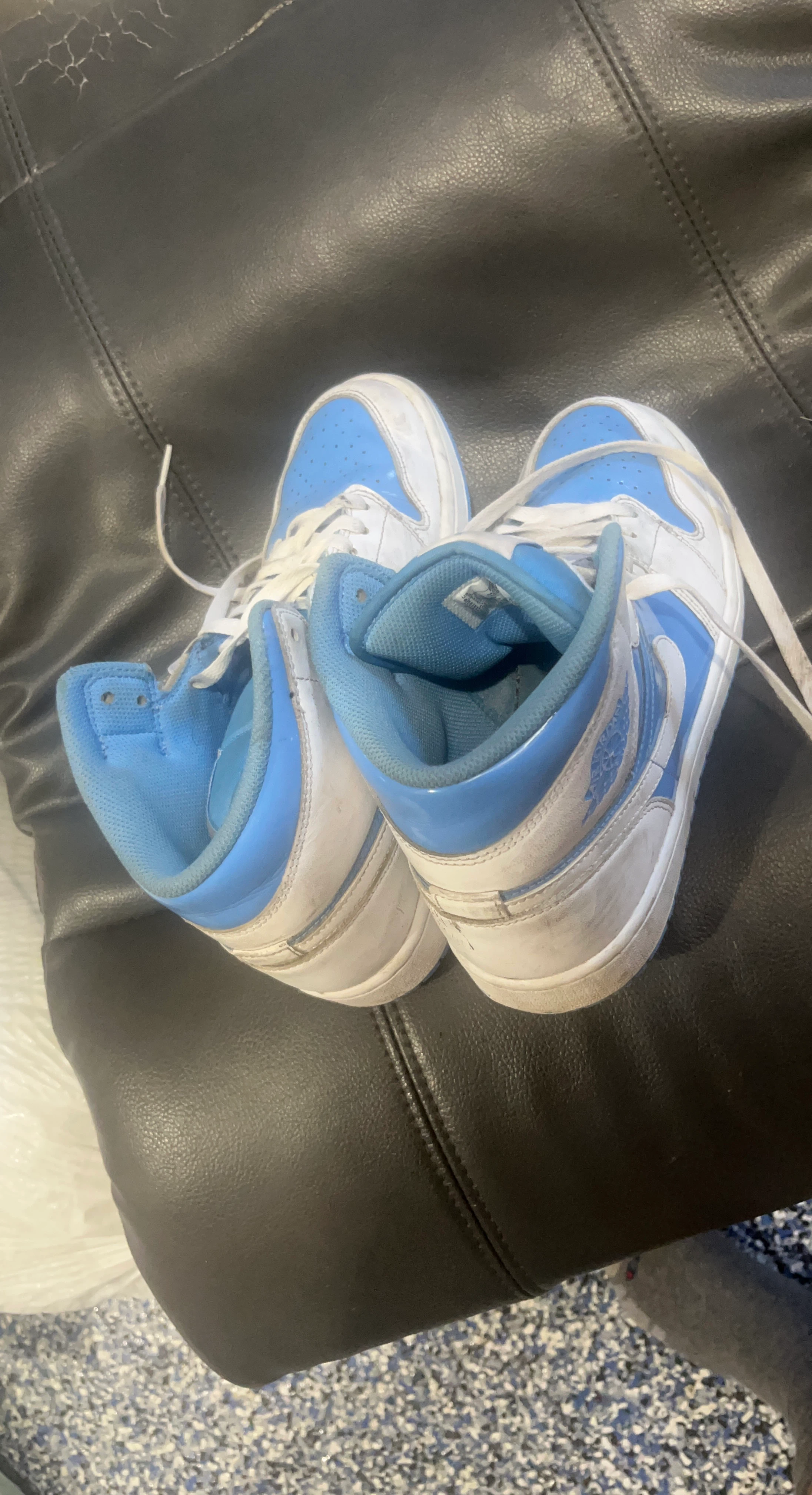 Air Jordan 1 High OG shoes