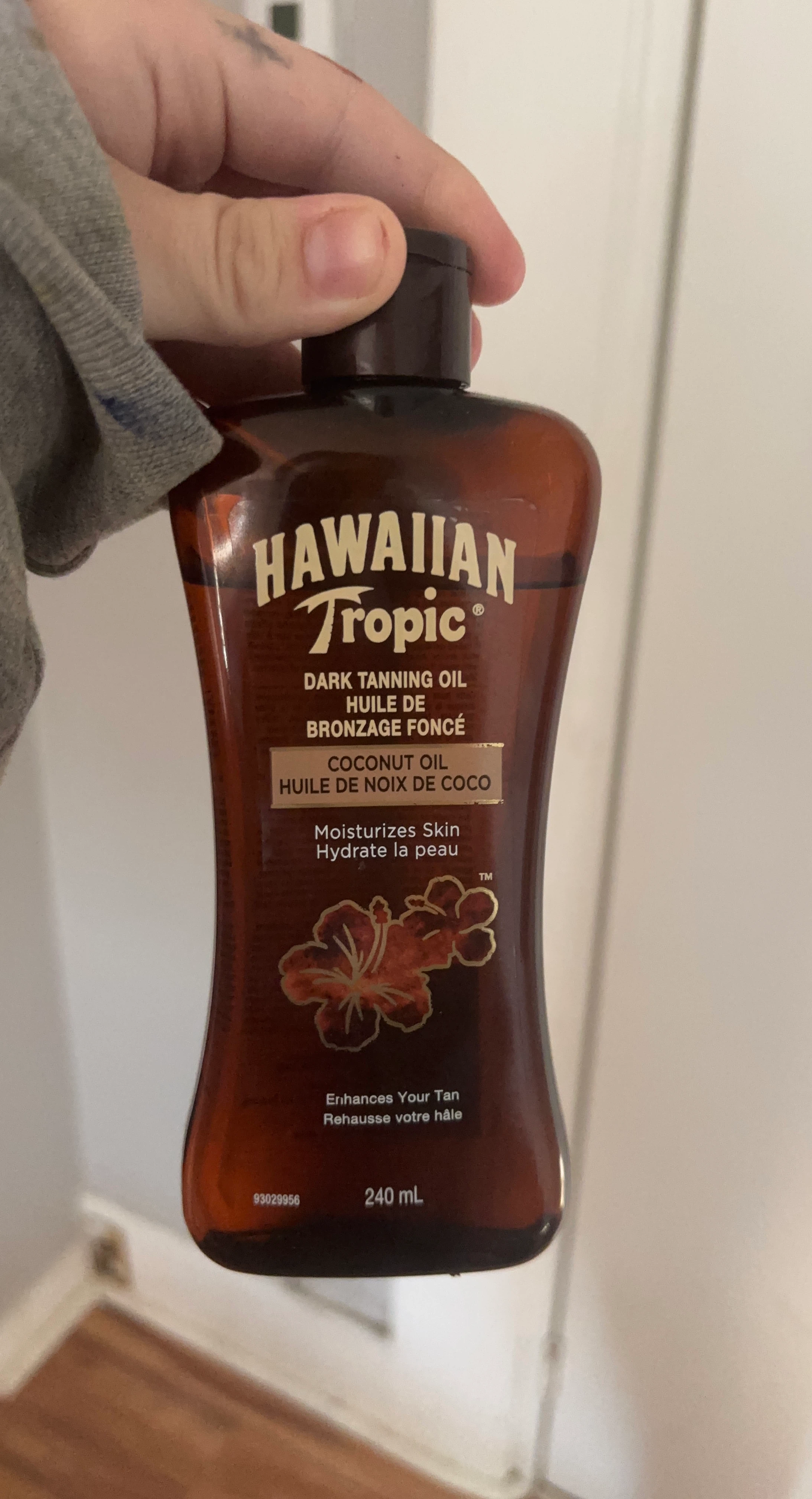 Hawaiian Tropic Dark Tanning Oil Coconut Oil 240 mL