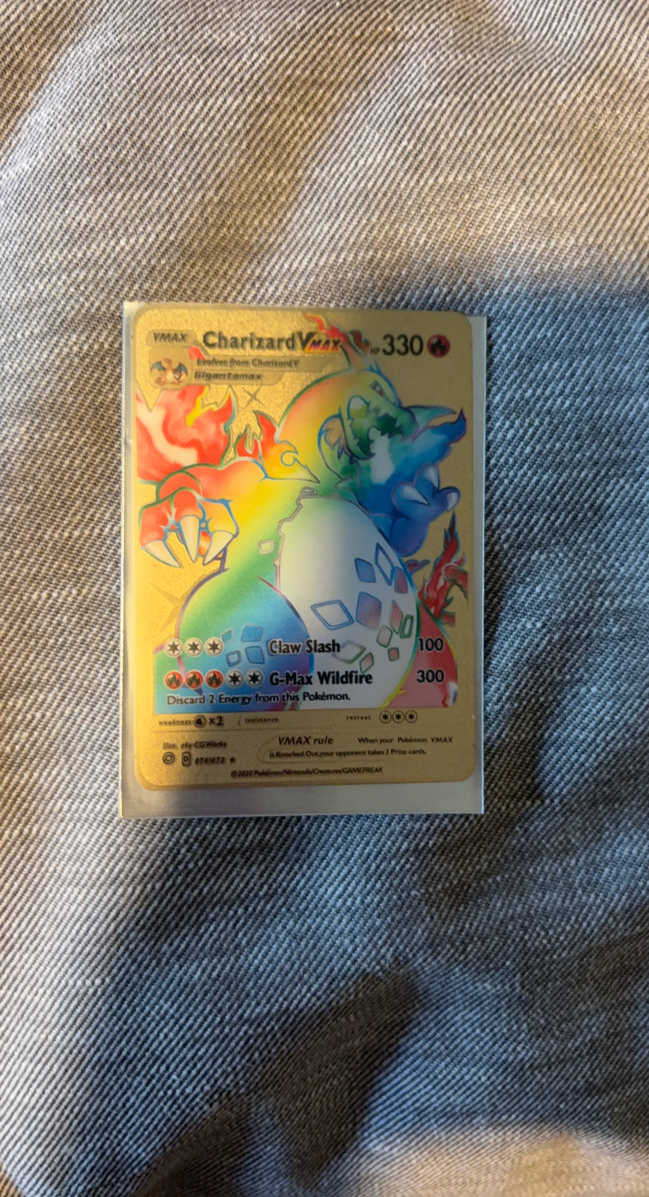 Pokemon Charizard VMAX Trading Card