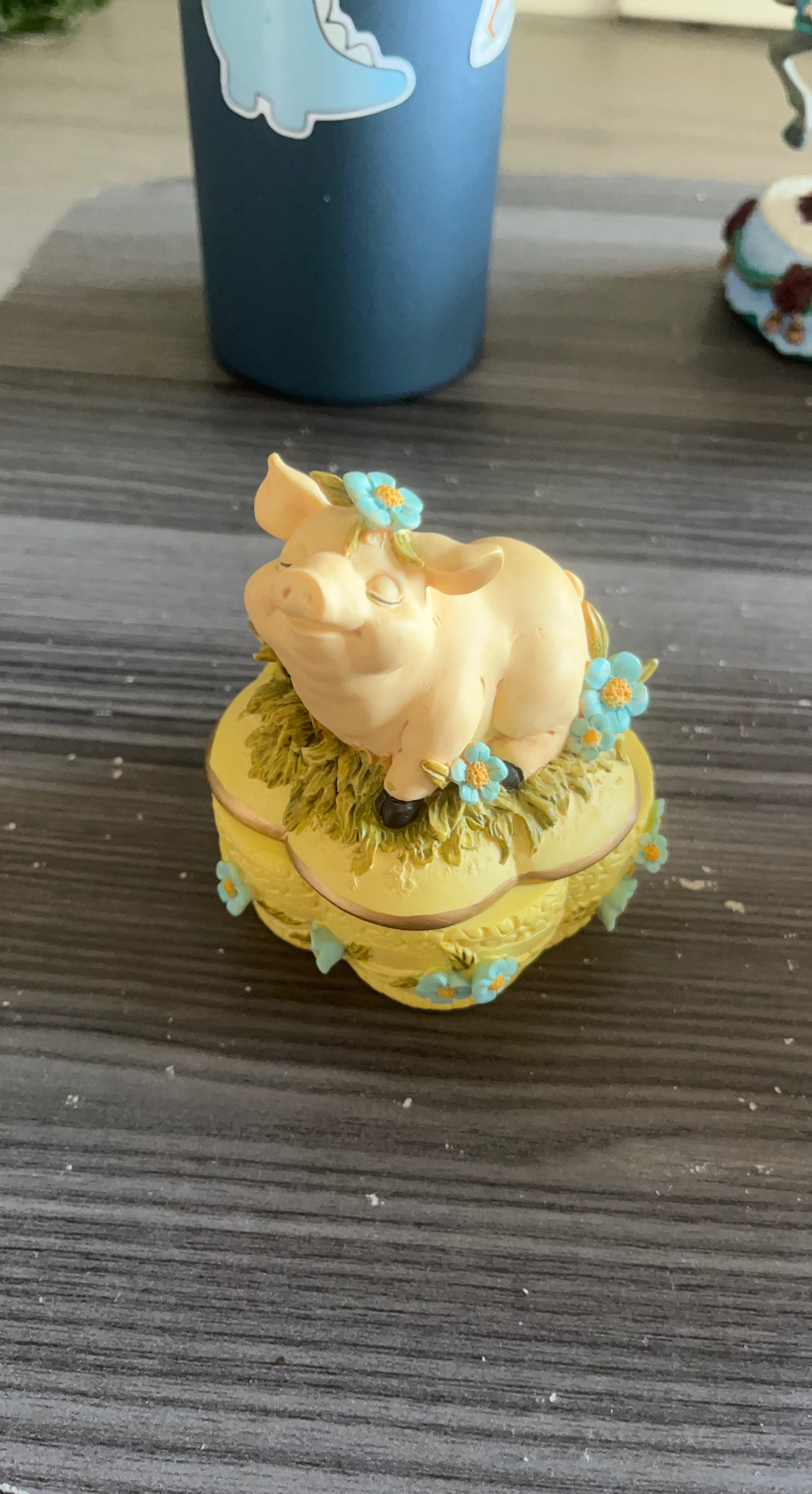Heritage House Melodies Pig Music Box
