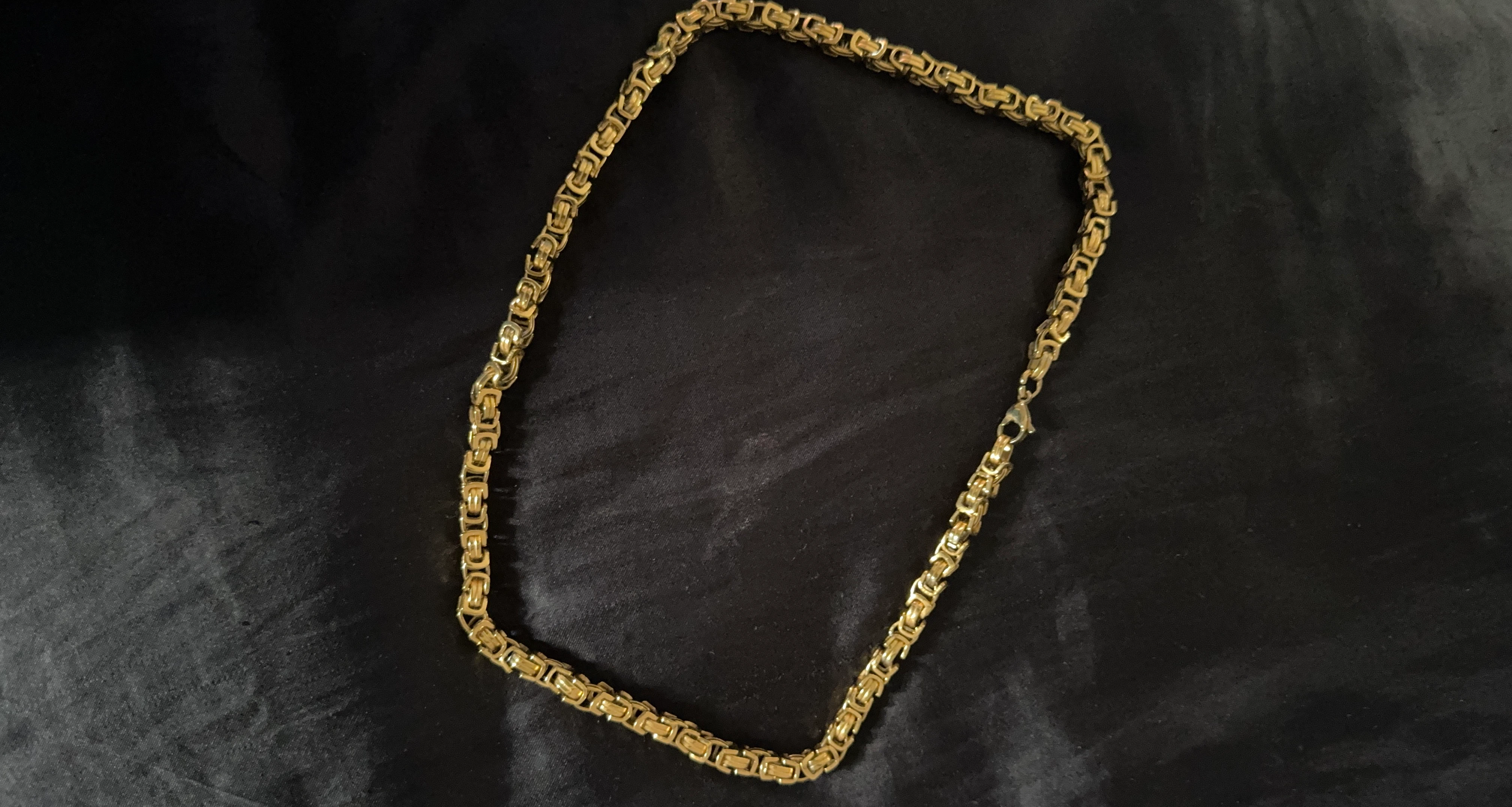 Gold King Chain Necklace