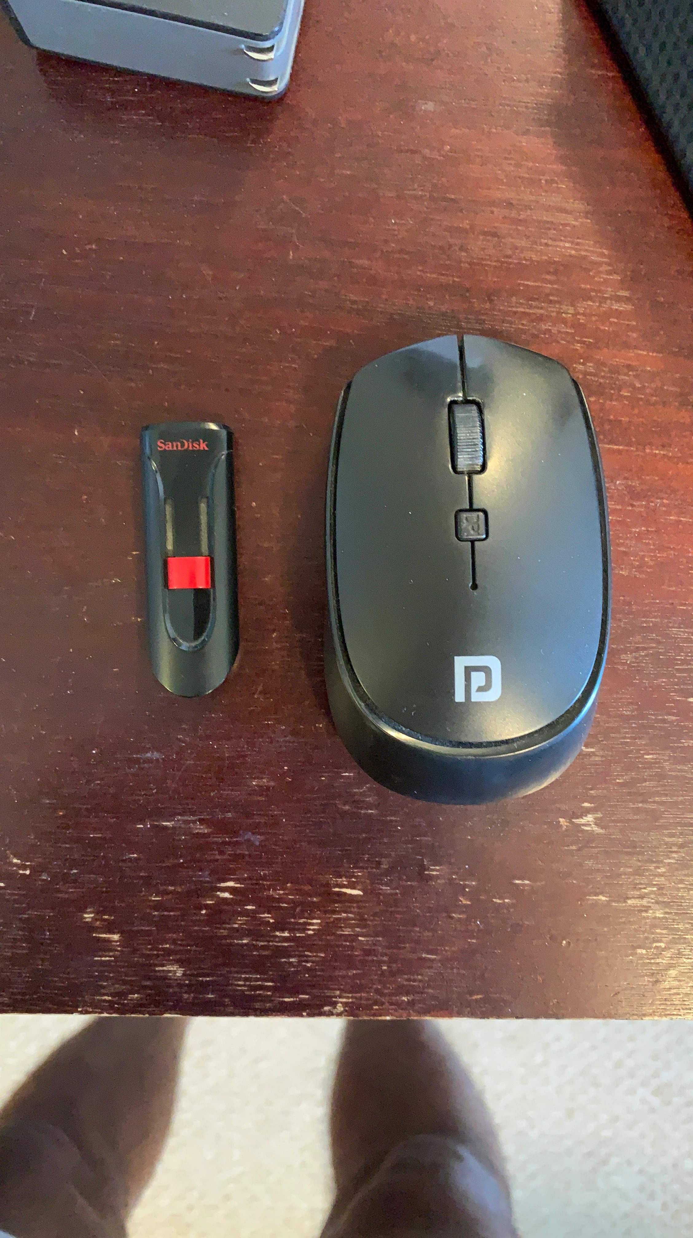 Portronics Toad 23 Wireless Mouse with SanDisk USB Drive