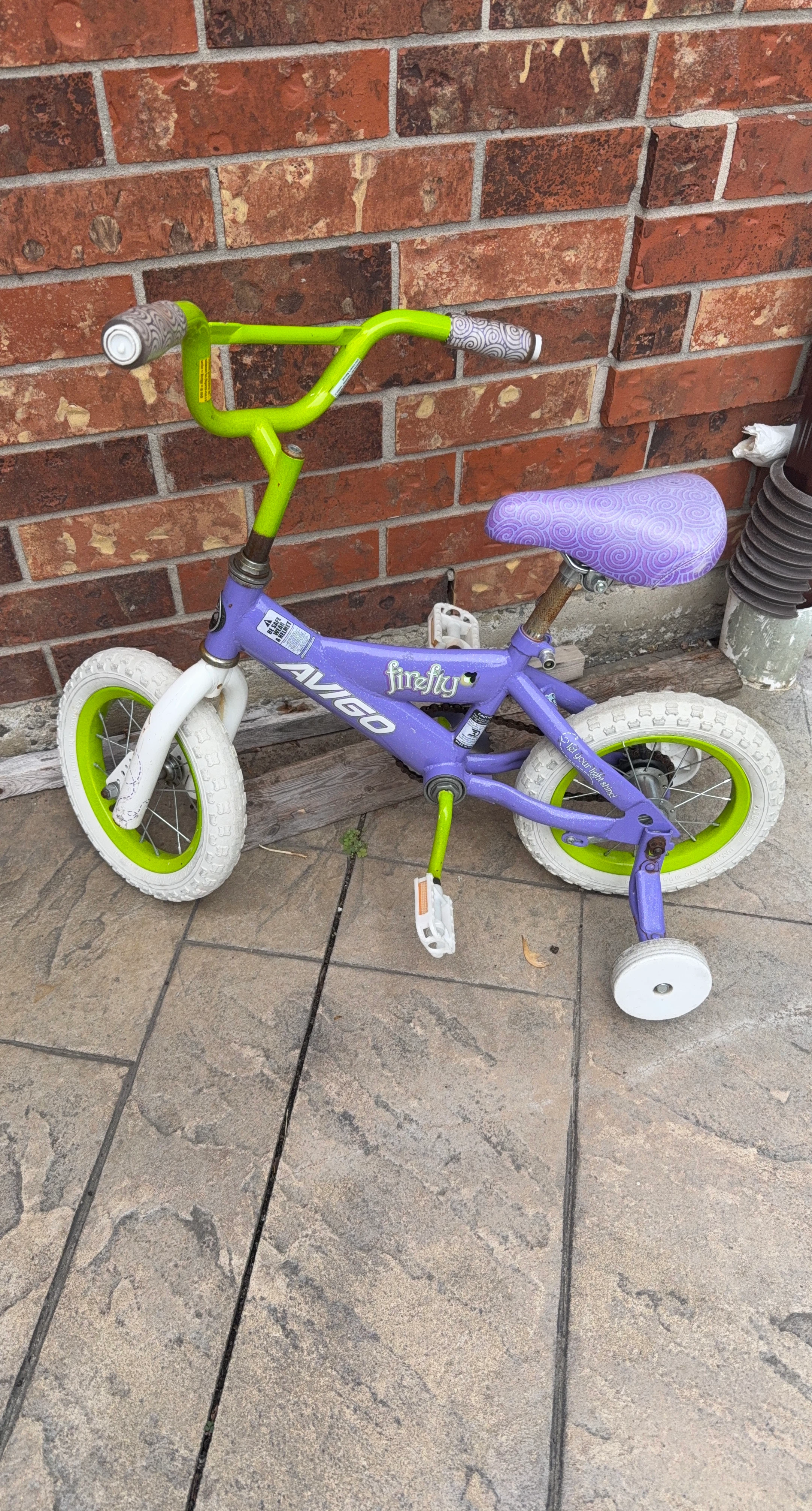Avigo Firefly Kids Bike