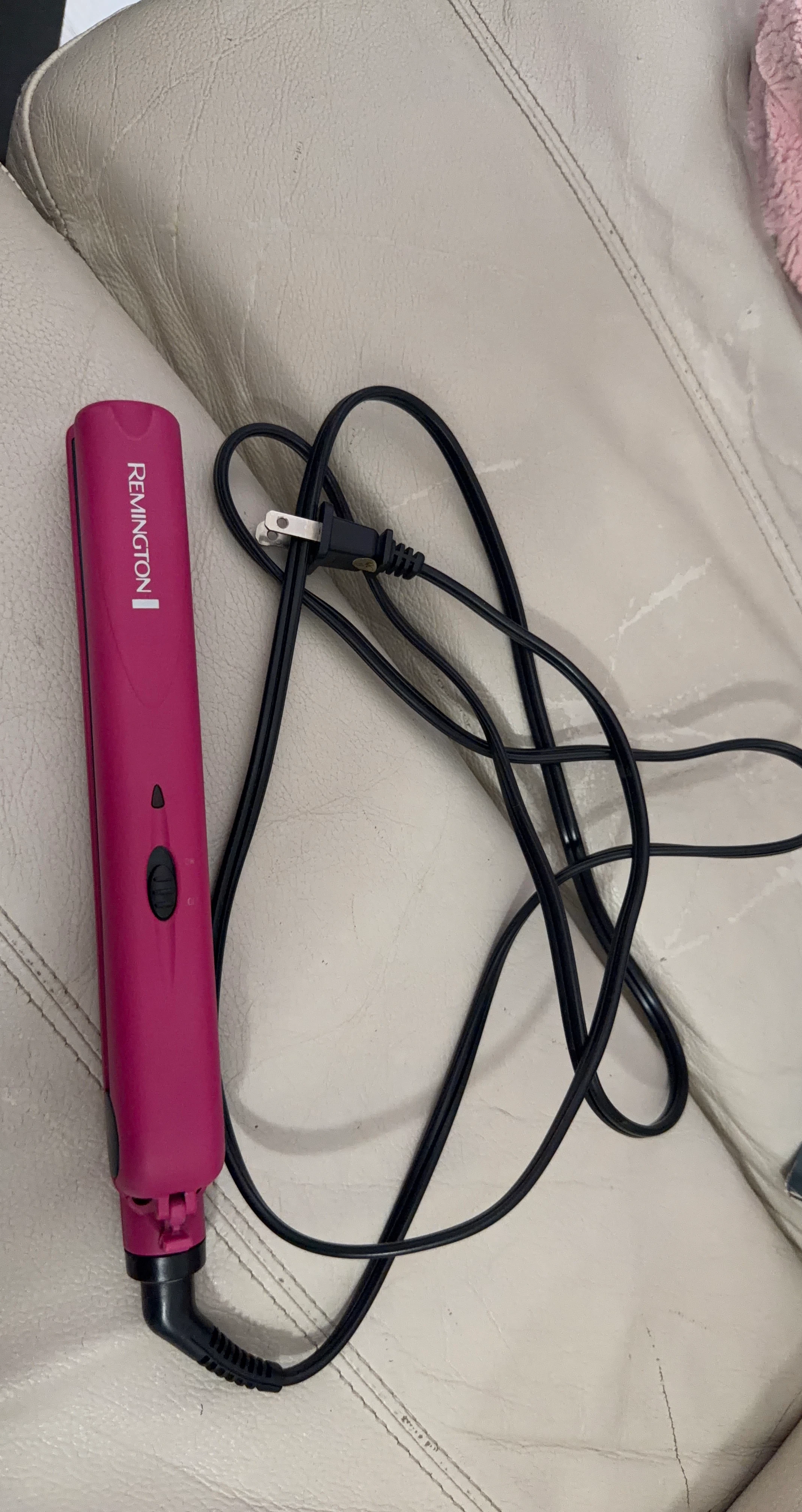 Remington pink hair straightener
