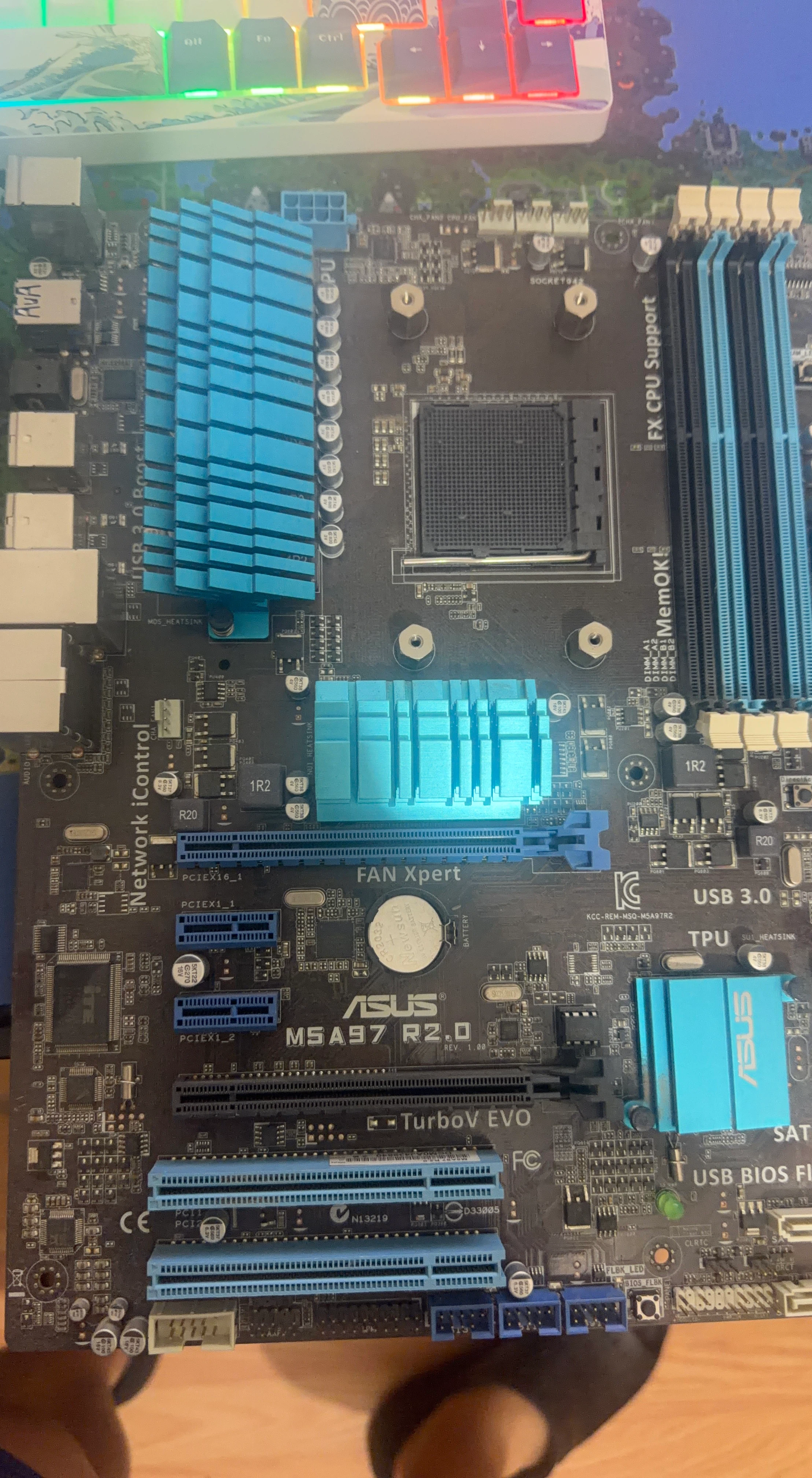ASUS M5A97 R2.0 Motherboard