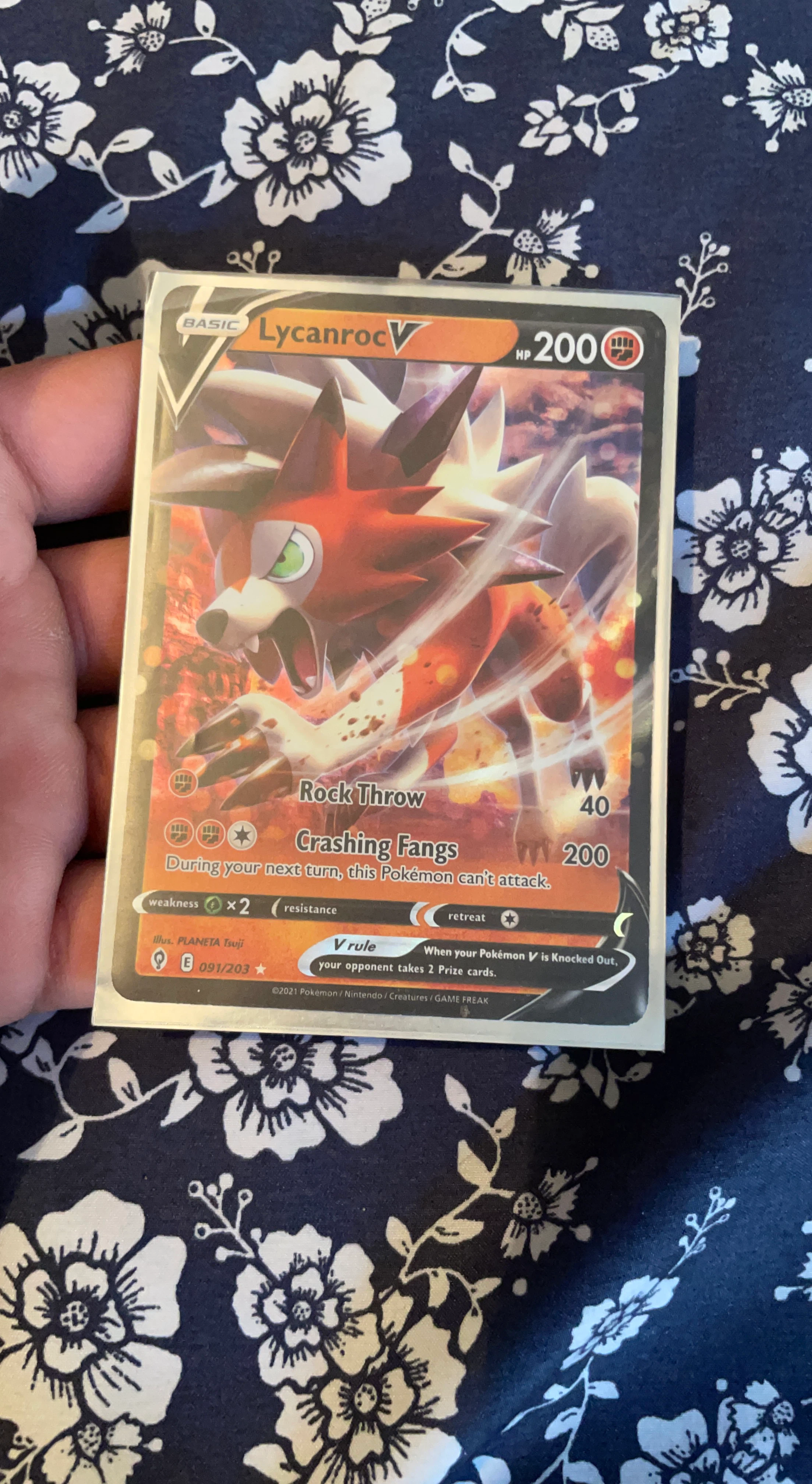 Lycanroc V Pokemon Card 091/203