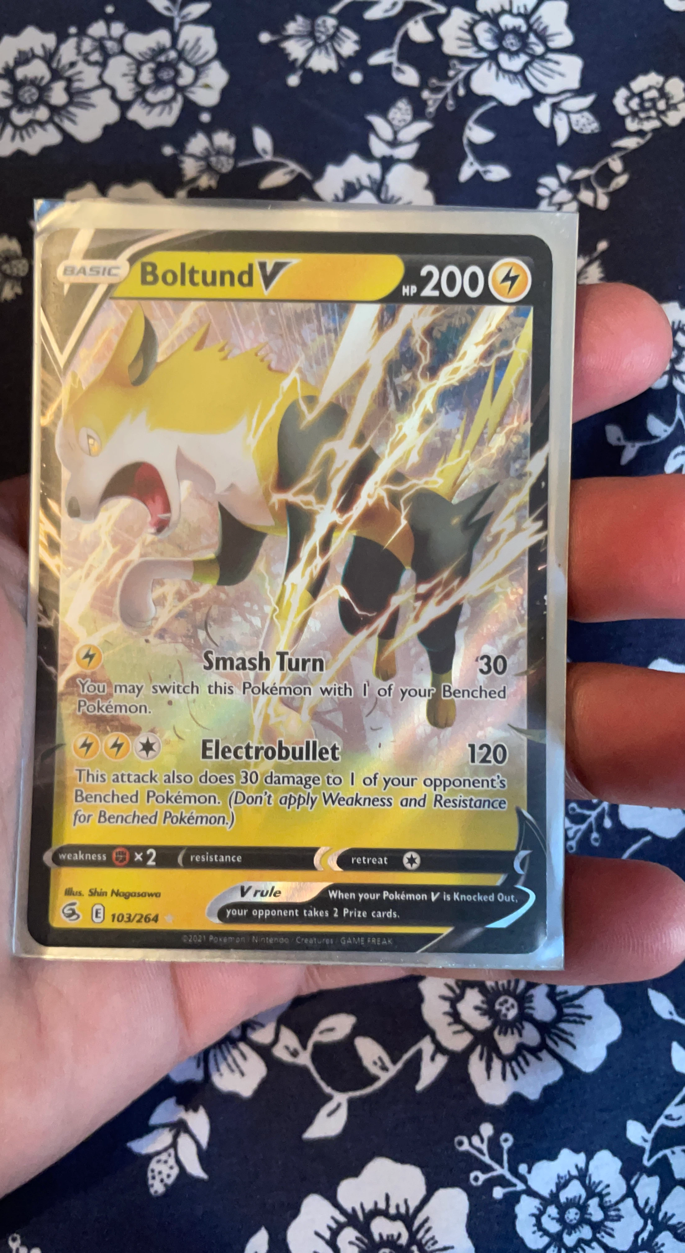Boltund V Pokemon Trading Card 103/264 Fusion Strike