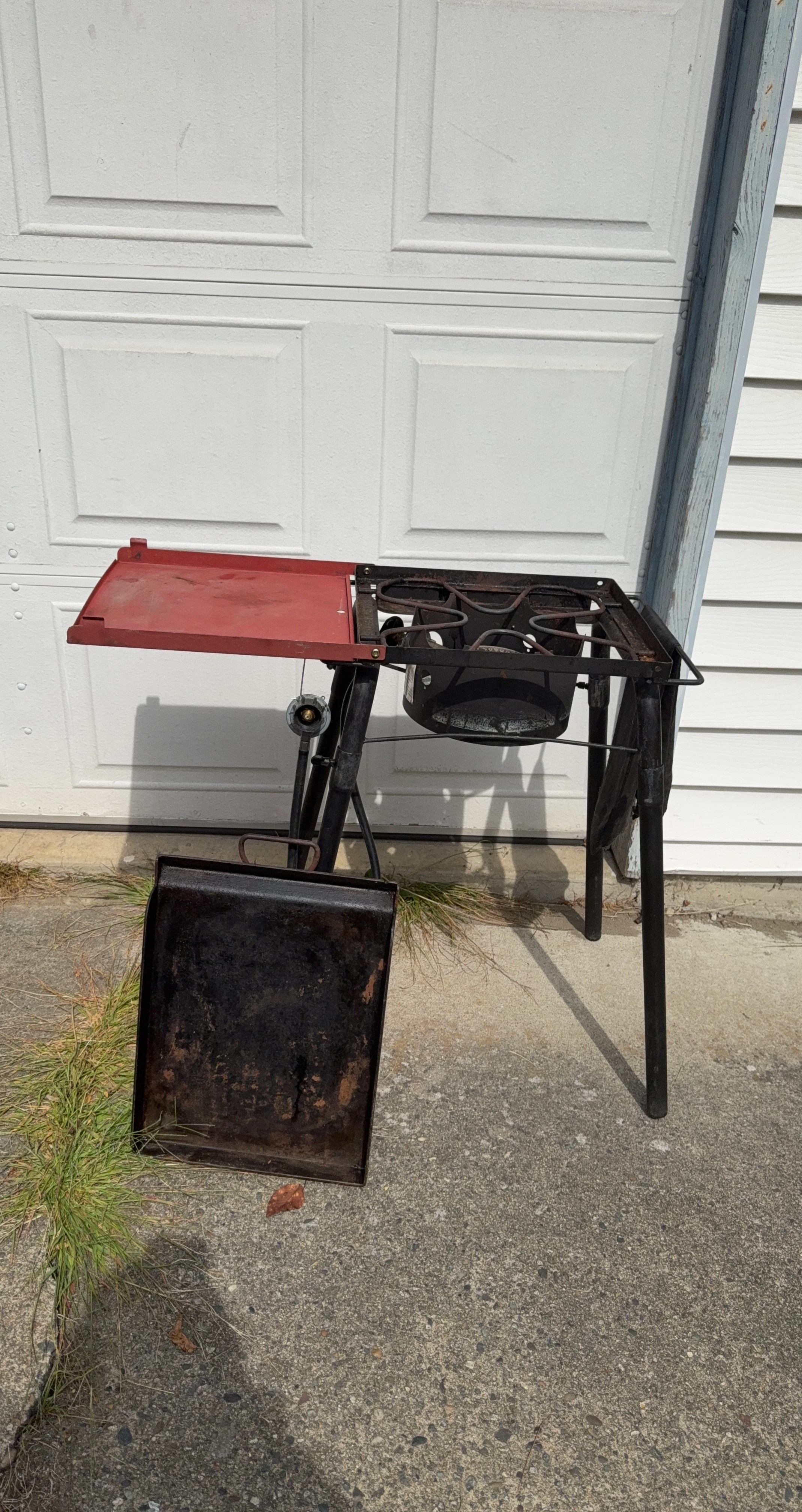 Portable Propane Camp Stove with Griddle