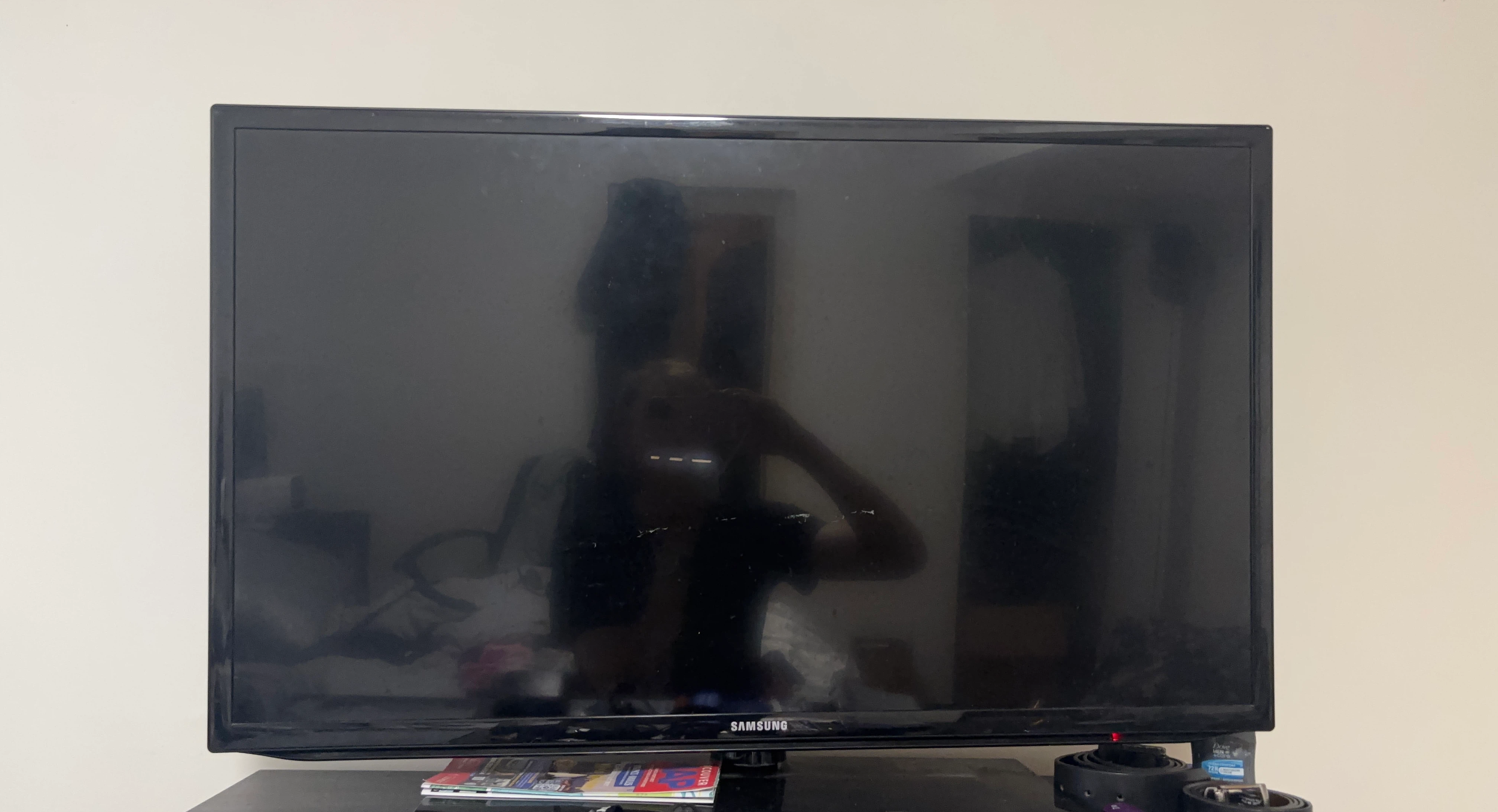 Samsung Black Flat Screen TV