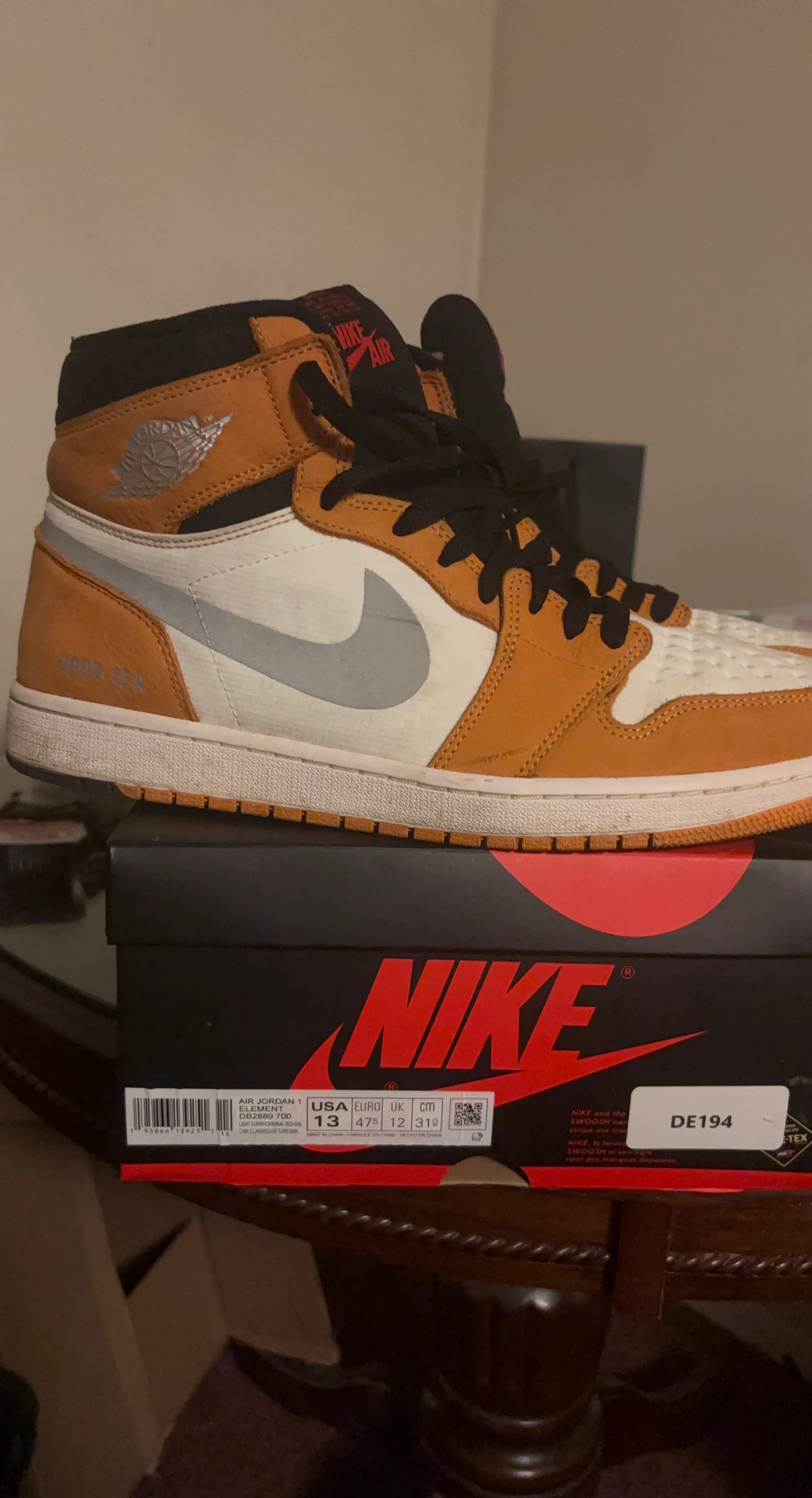 Air Jordan 1 element