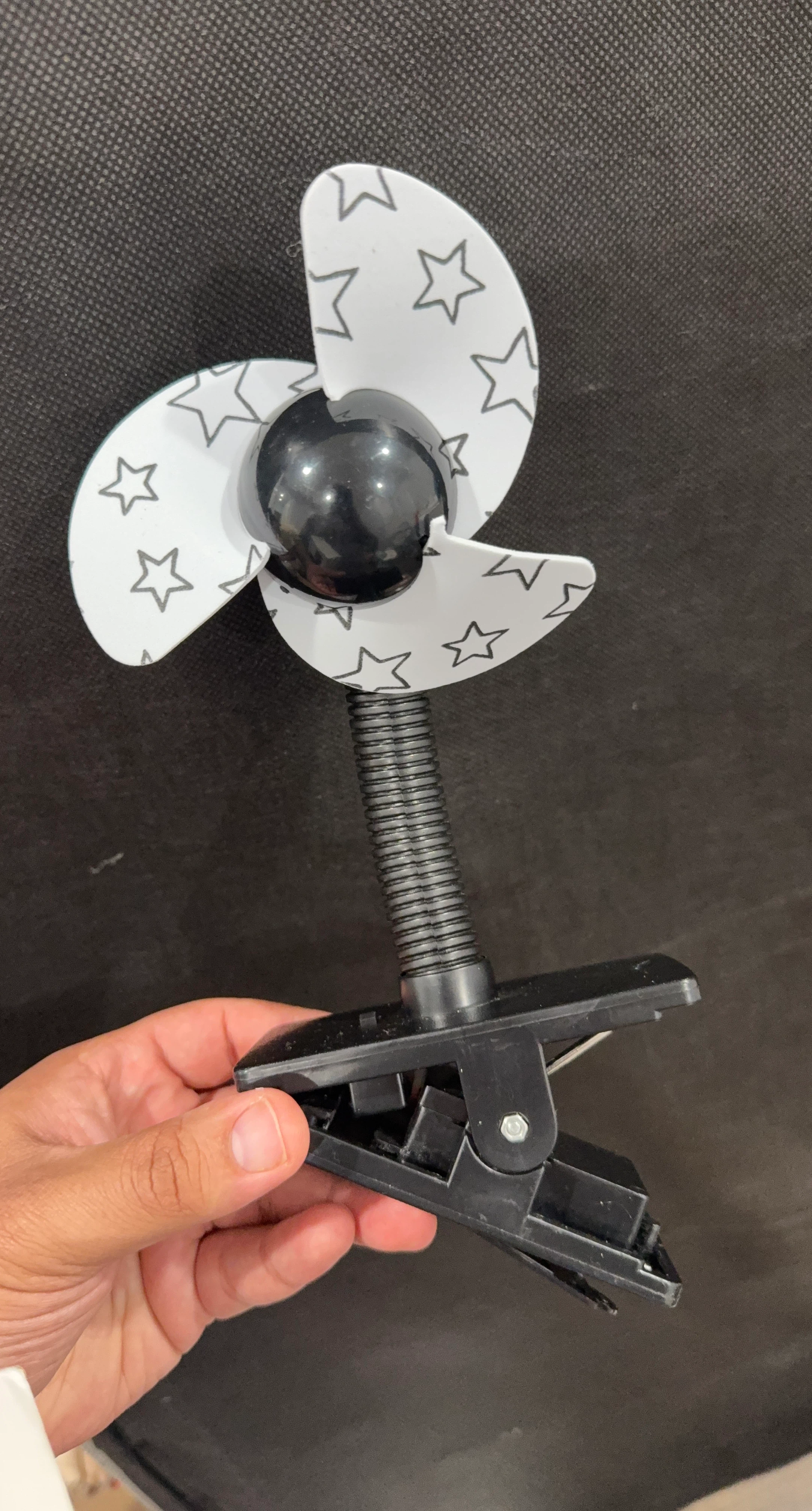 Clip-on Fan with Star Pattern
