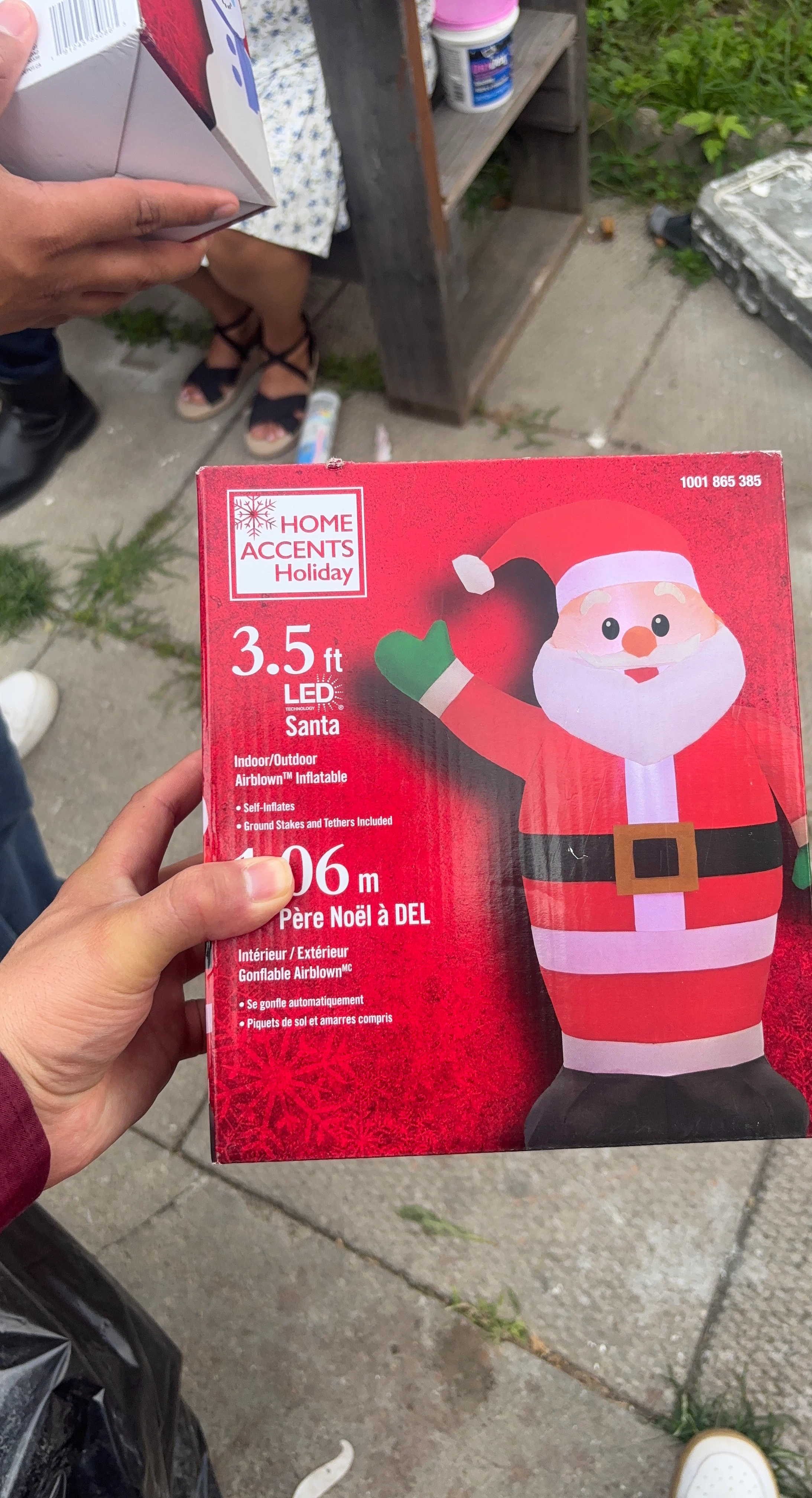Home Accents Holiday 3.5 ft LED Santa Airblown Inflatable