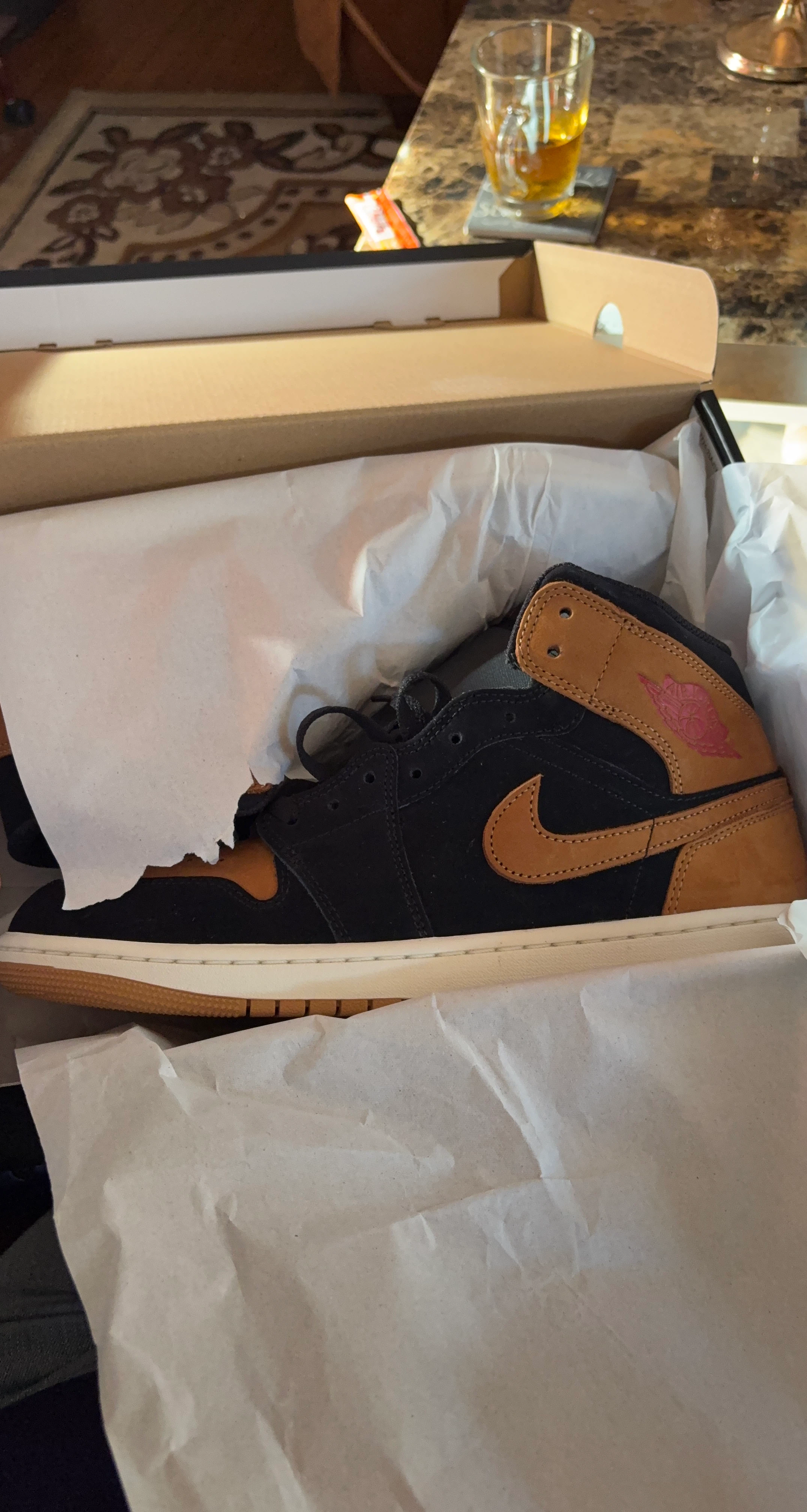 Air Jordan 1 Mid