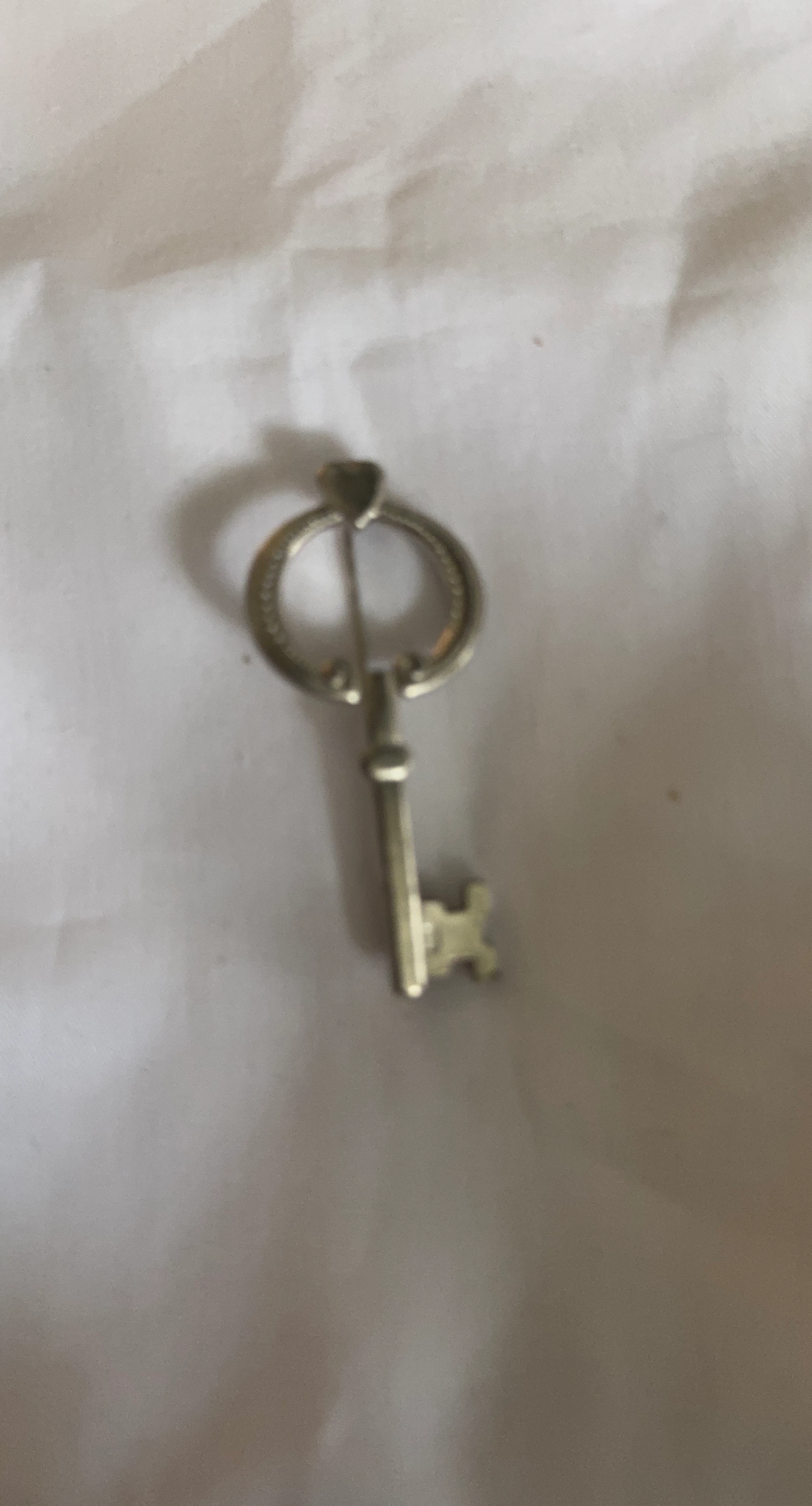 Silver Heart Key Brooch