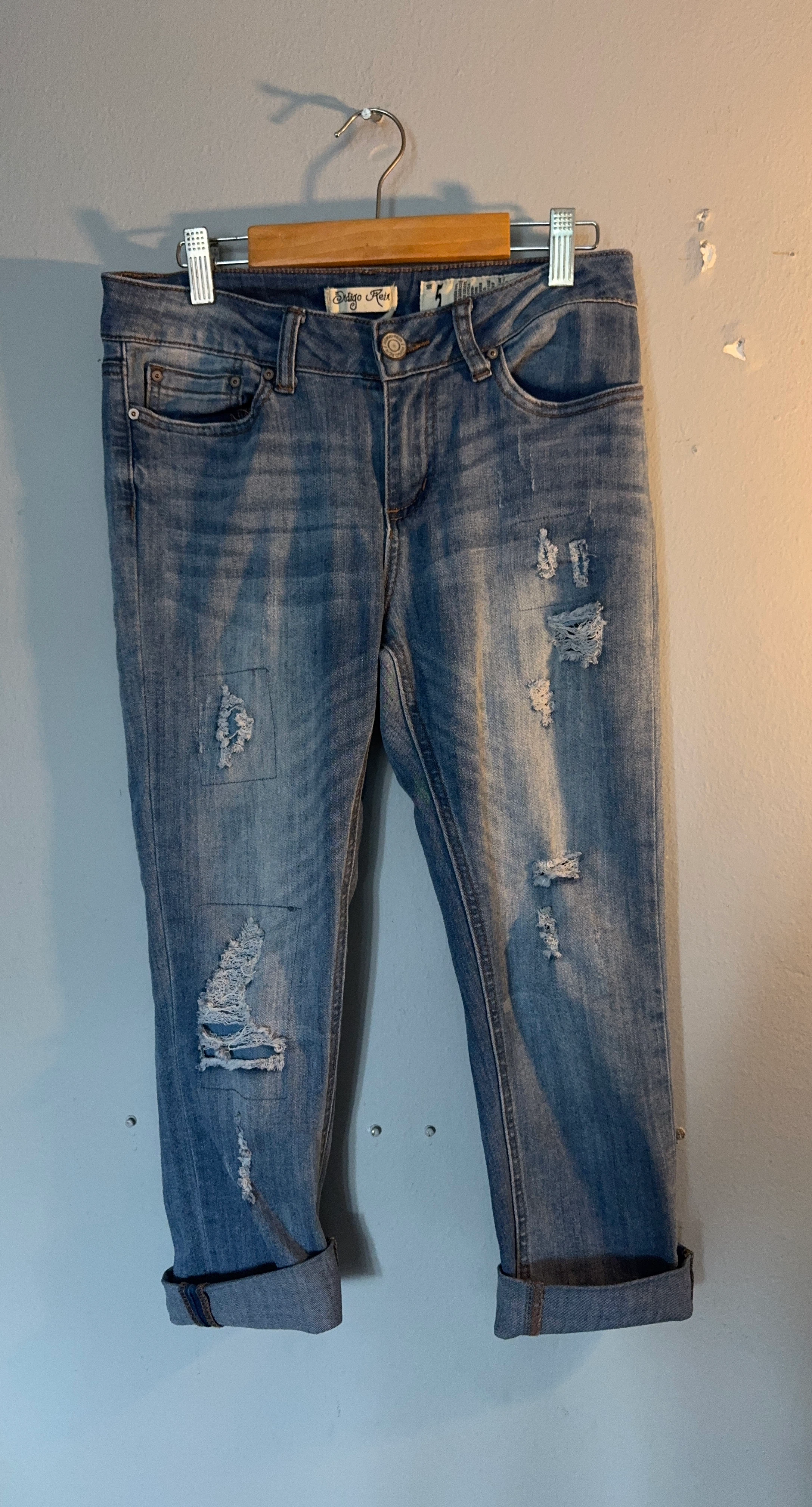 Indigo Rein Distressed Blue Jeans Size 5