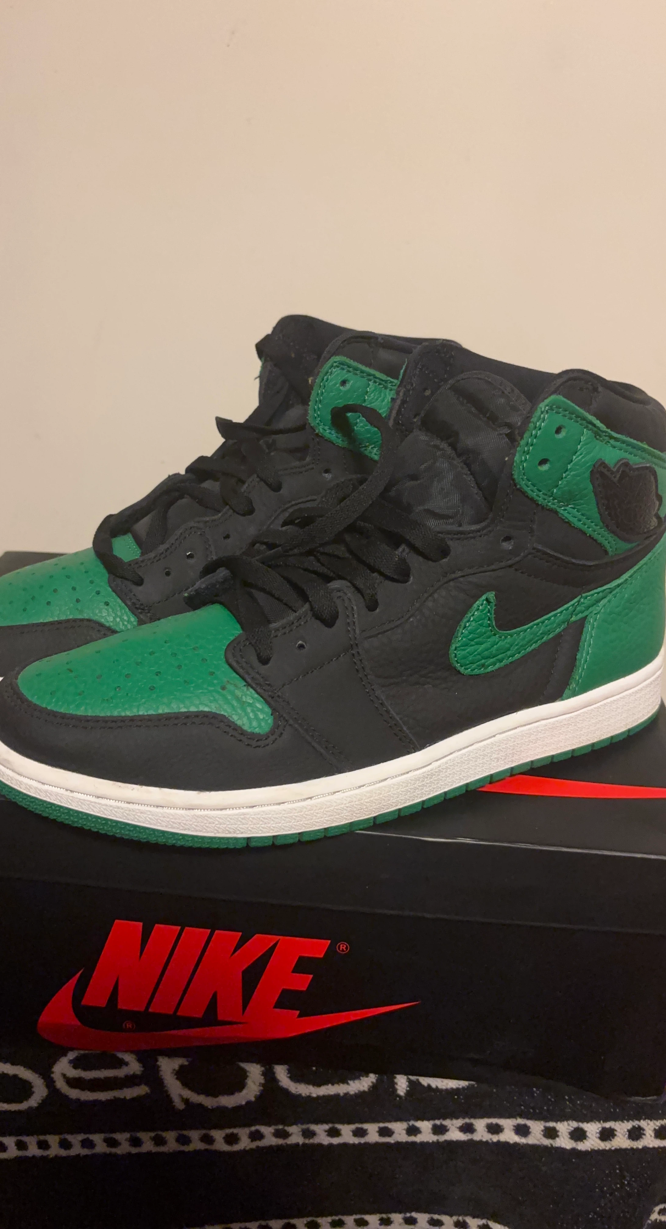 Air Jordan 1 Pine Green High Top Sneakers