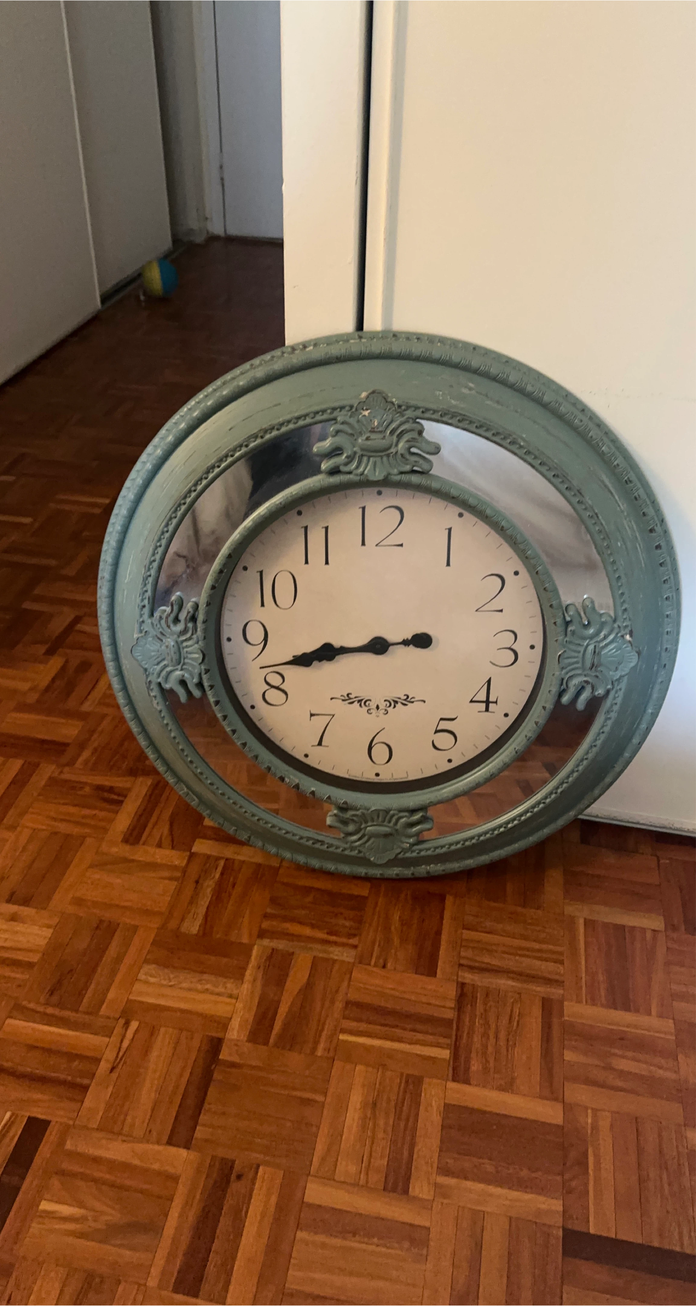 Decorative Wall Clock with Mirrored Frame