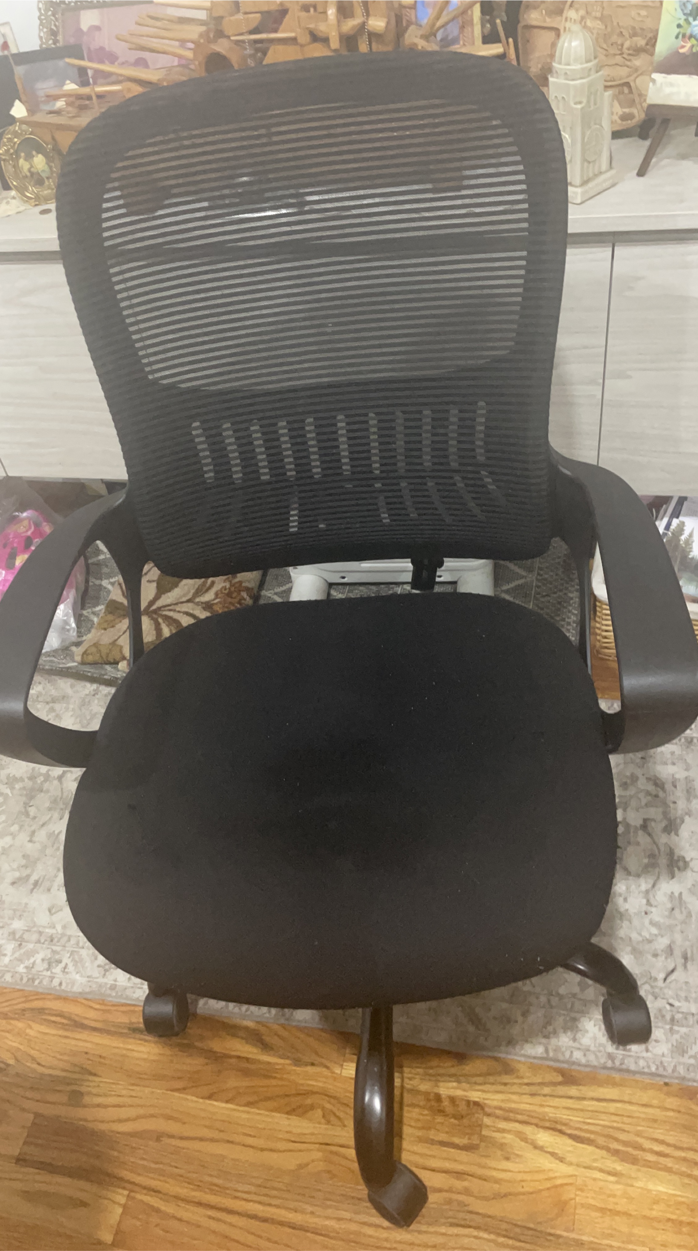 Black Mesh Task Chair