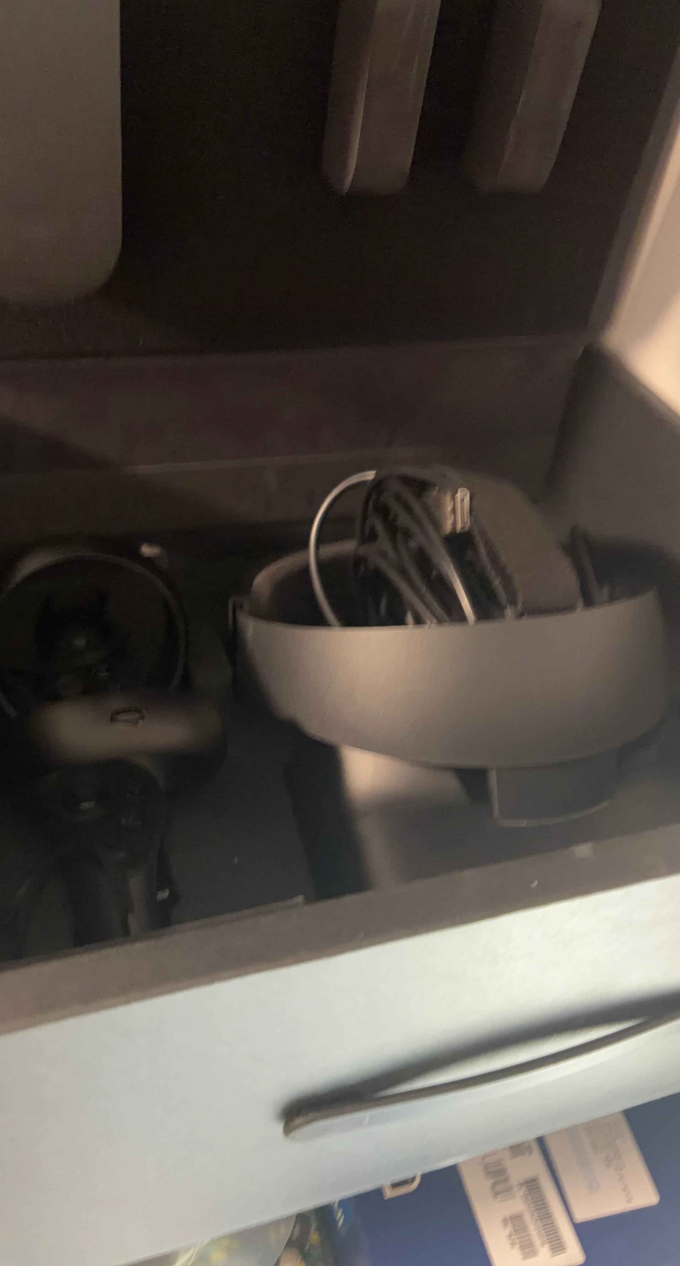 Meta rift s VR Headset and Controllers