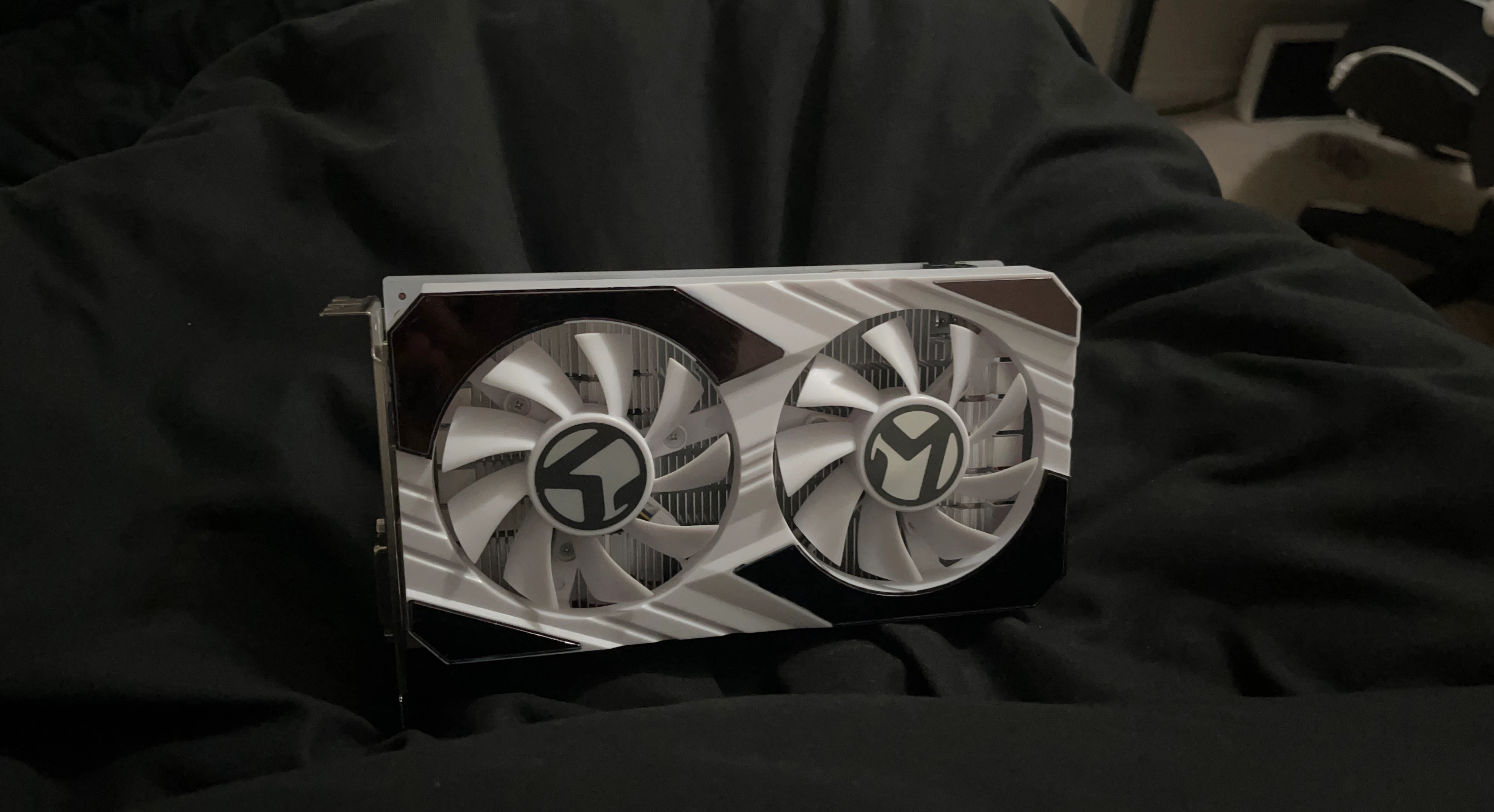 MLLSE White Dual Fan Graphics Card