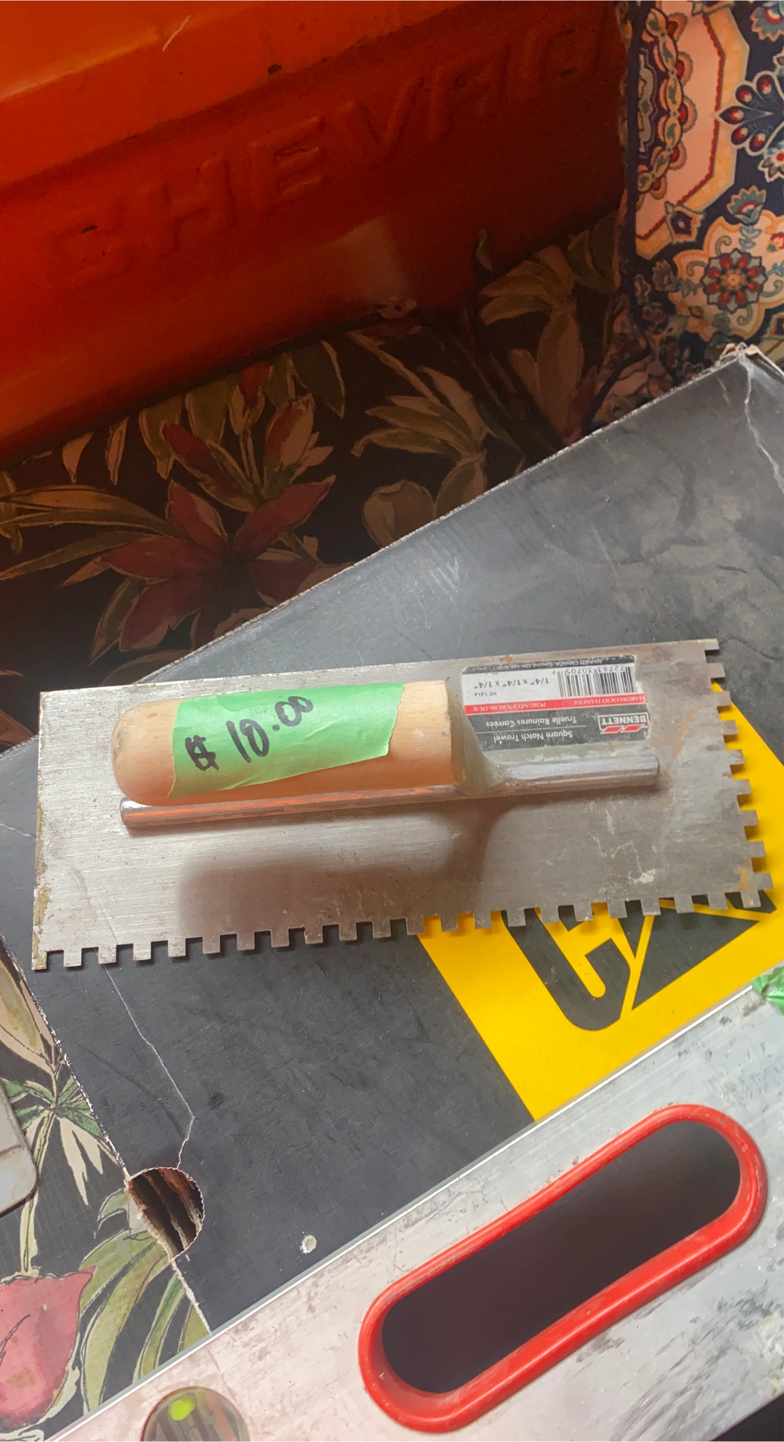 Bennett Square Notch Trowel