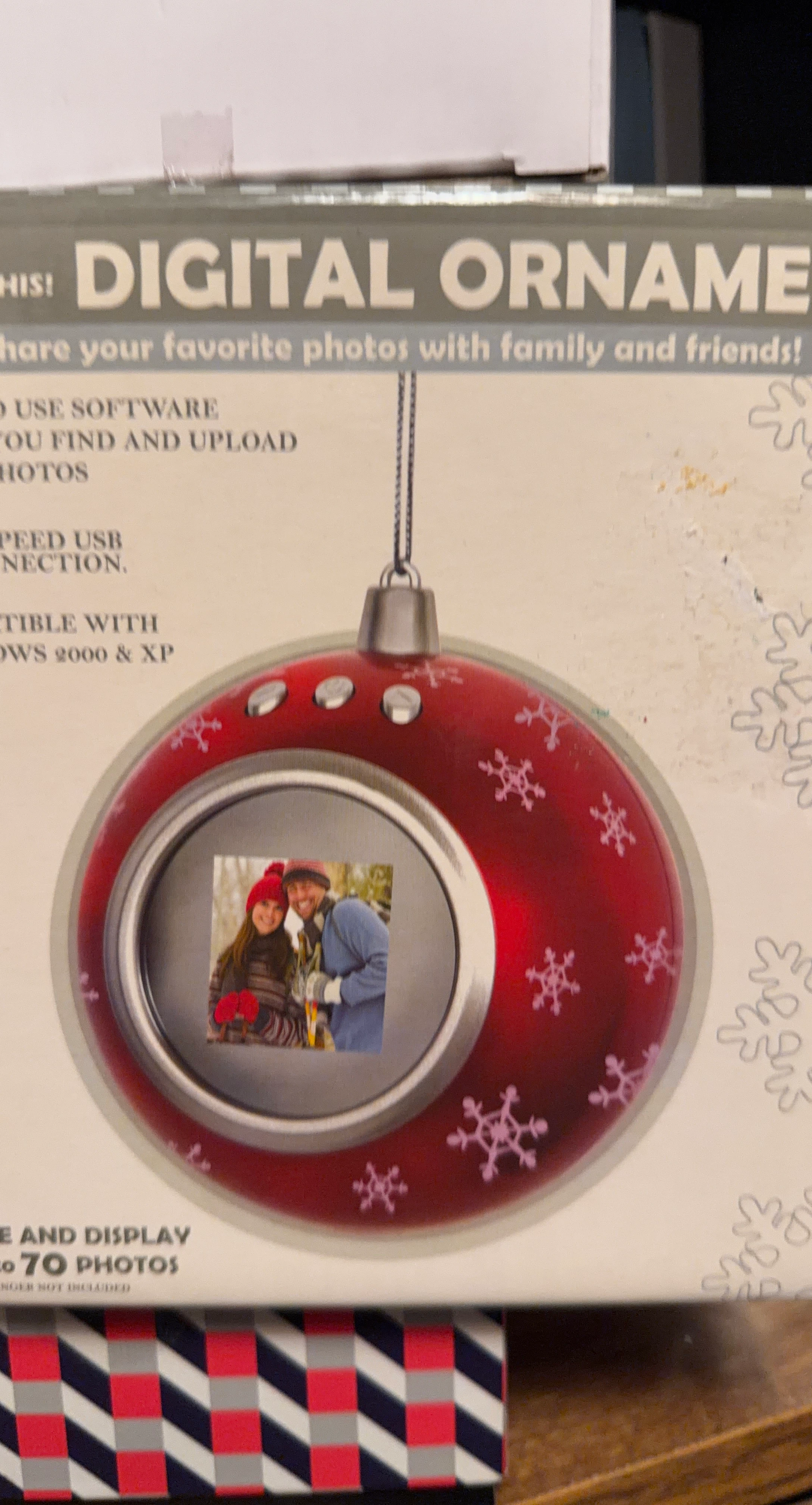 Digital Ornament - Display up to 70 photos