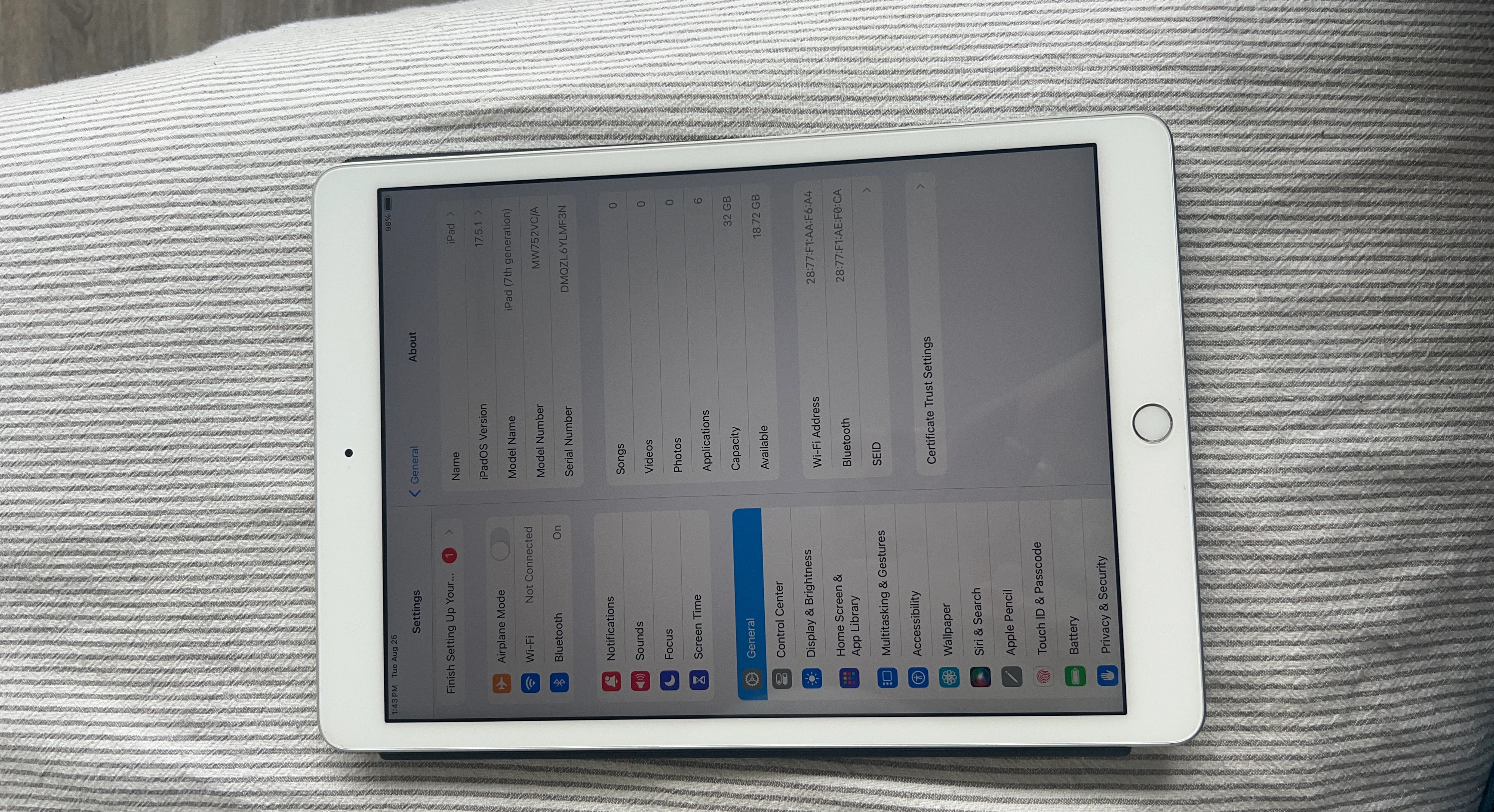 Apple iPad 7th Generation 32GB