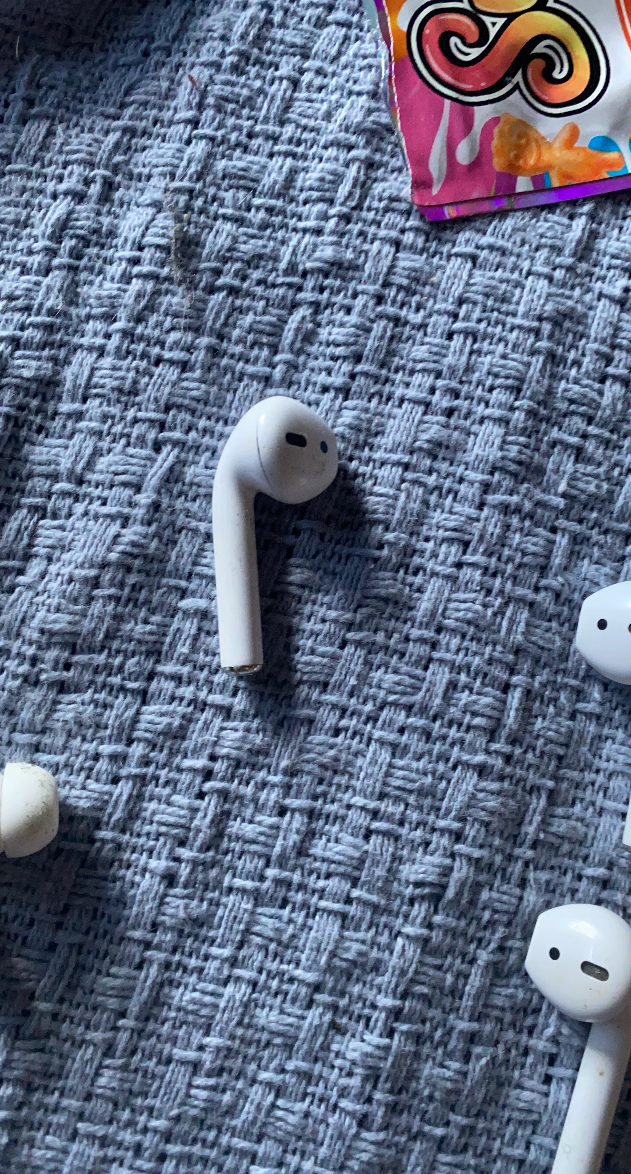 White Apple AirPods (Single Earbud)
