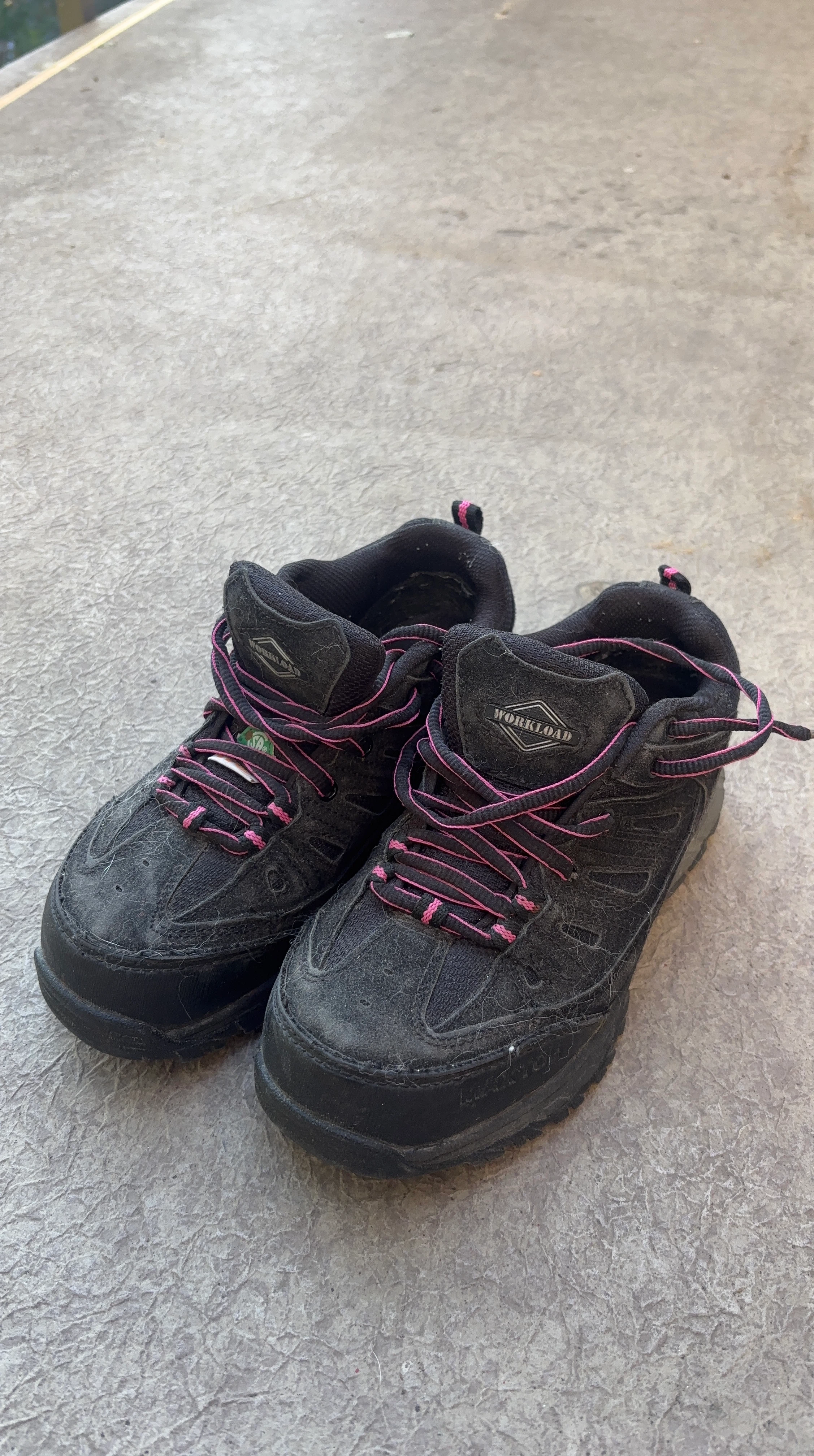 Safety boots size 7