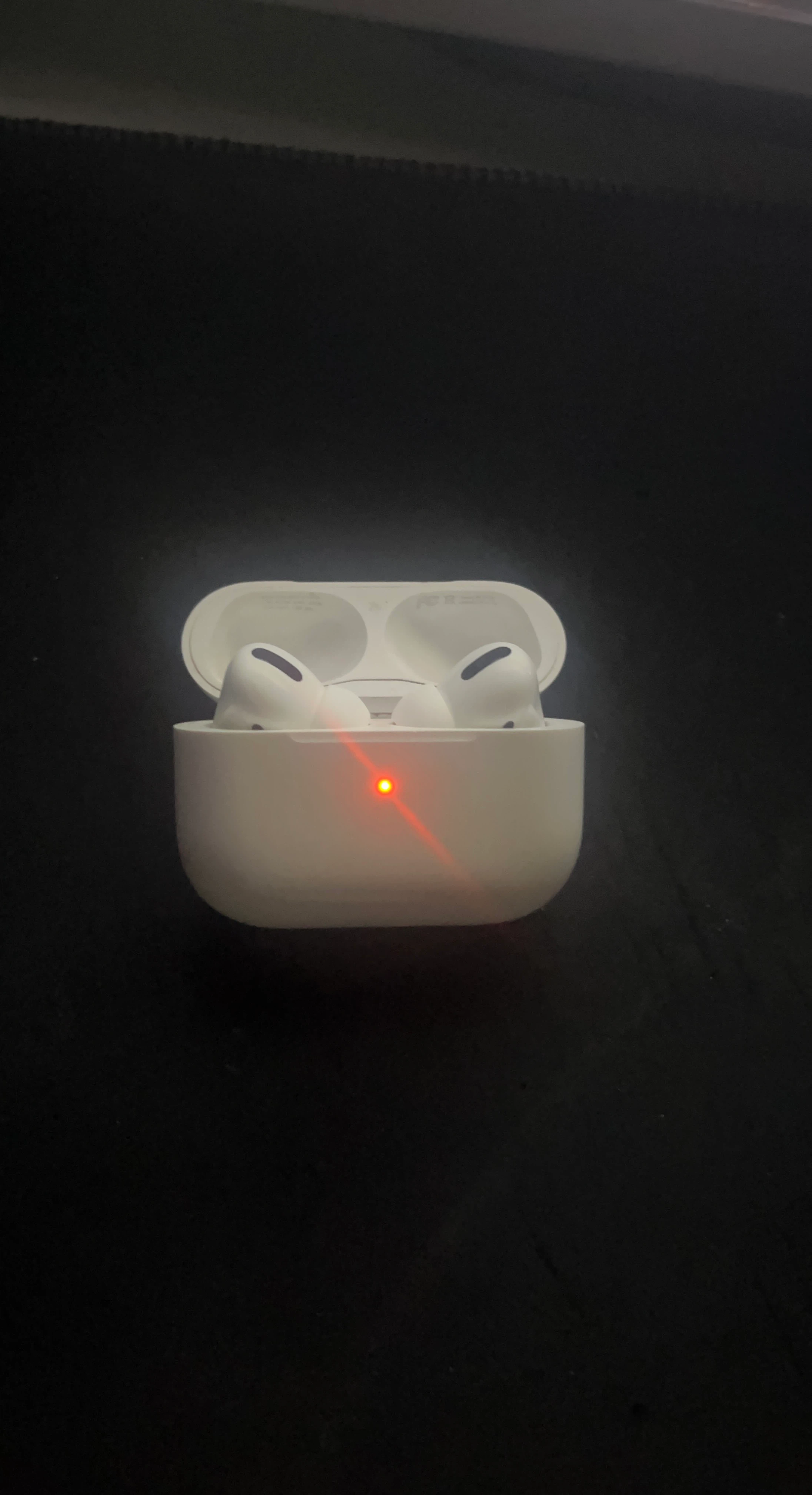 Apple AirPods Pro (1st Gen)