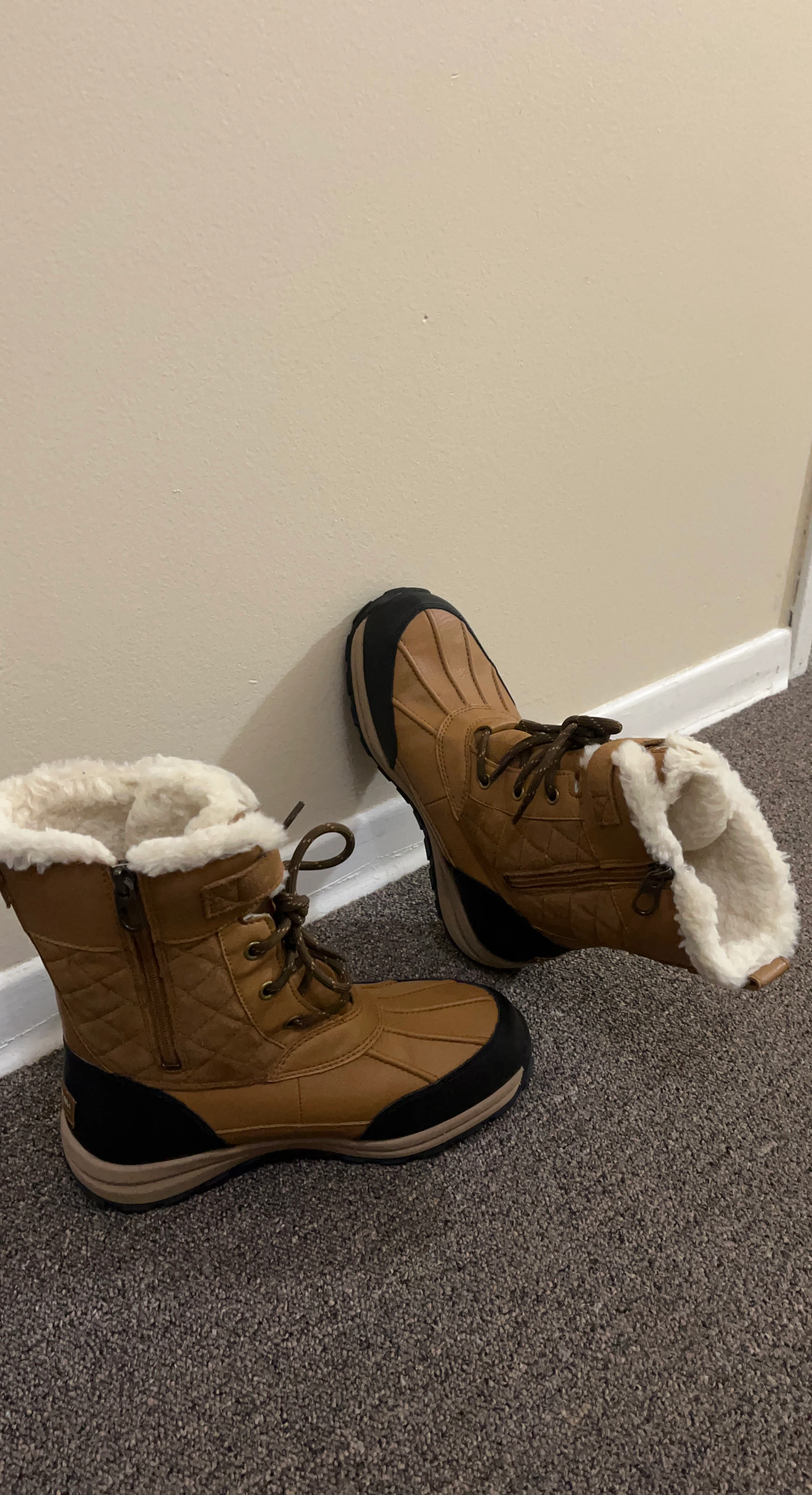 Women's Tan Winter Boots