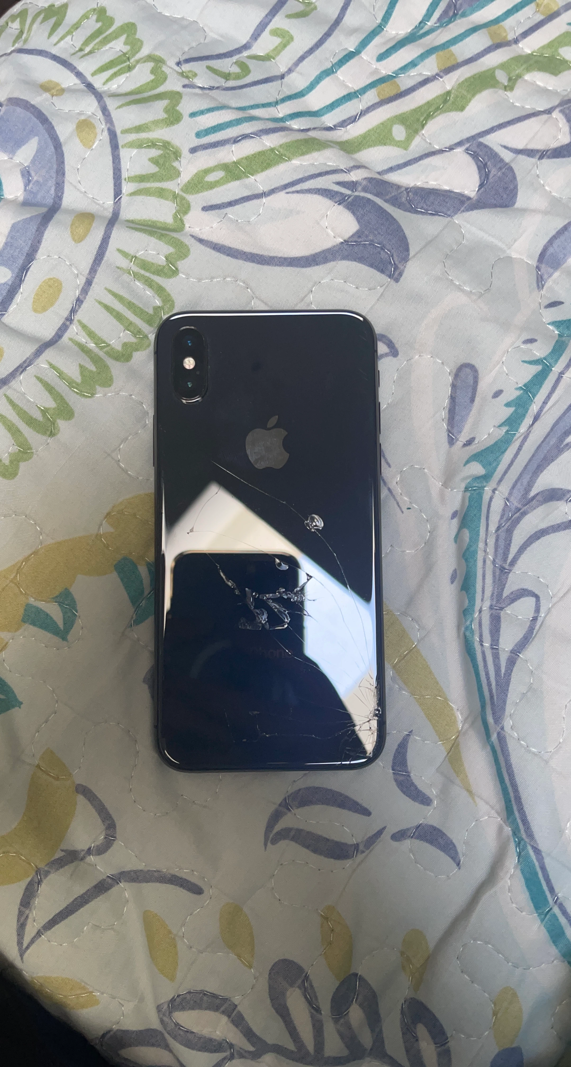 iPhone X- Cracked Back
