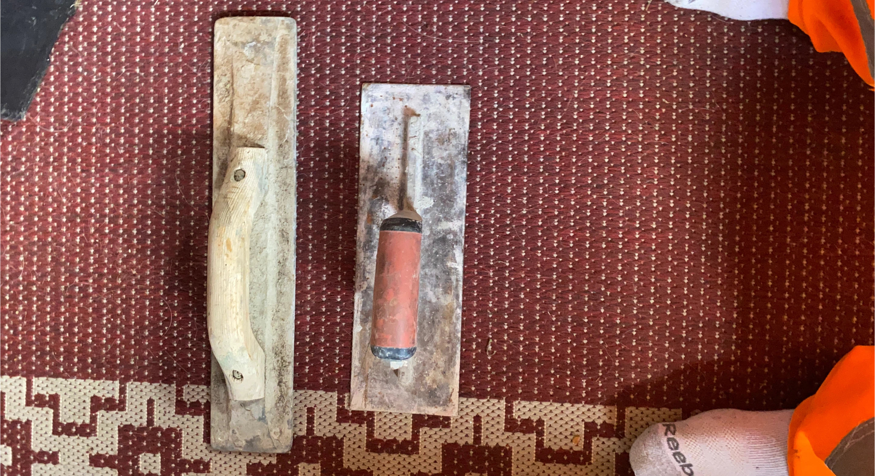 2 Trowels (Concrete/Masonry)
