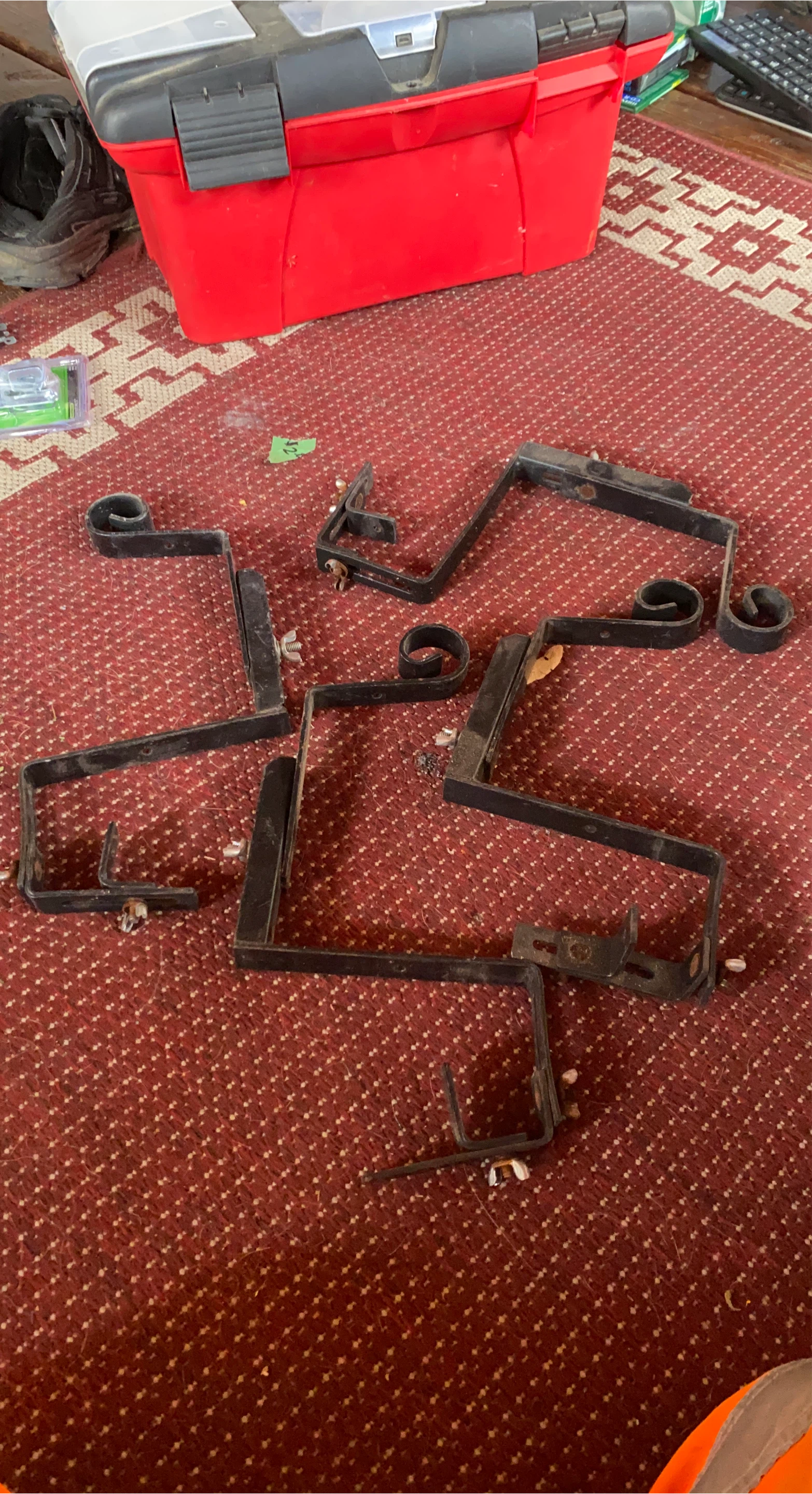 Set of 4 Metal Shelf Brackets