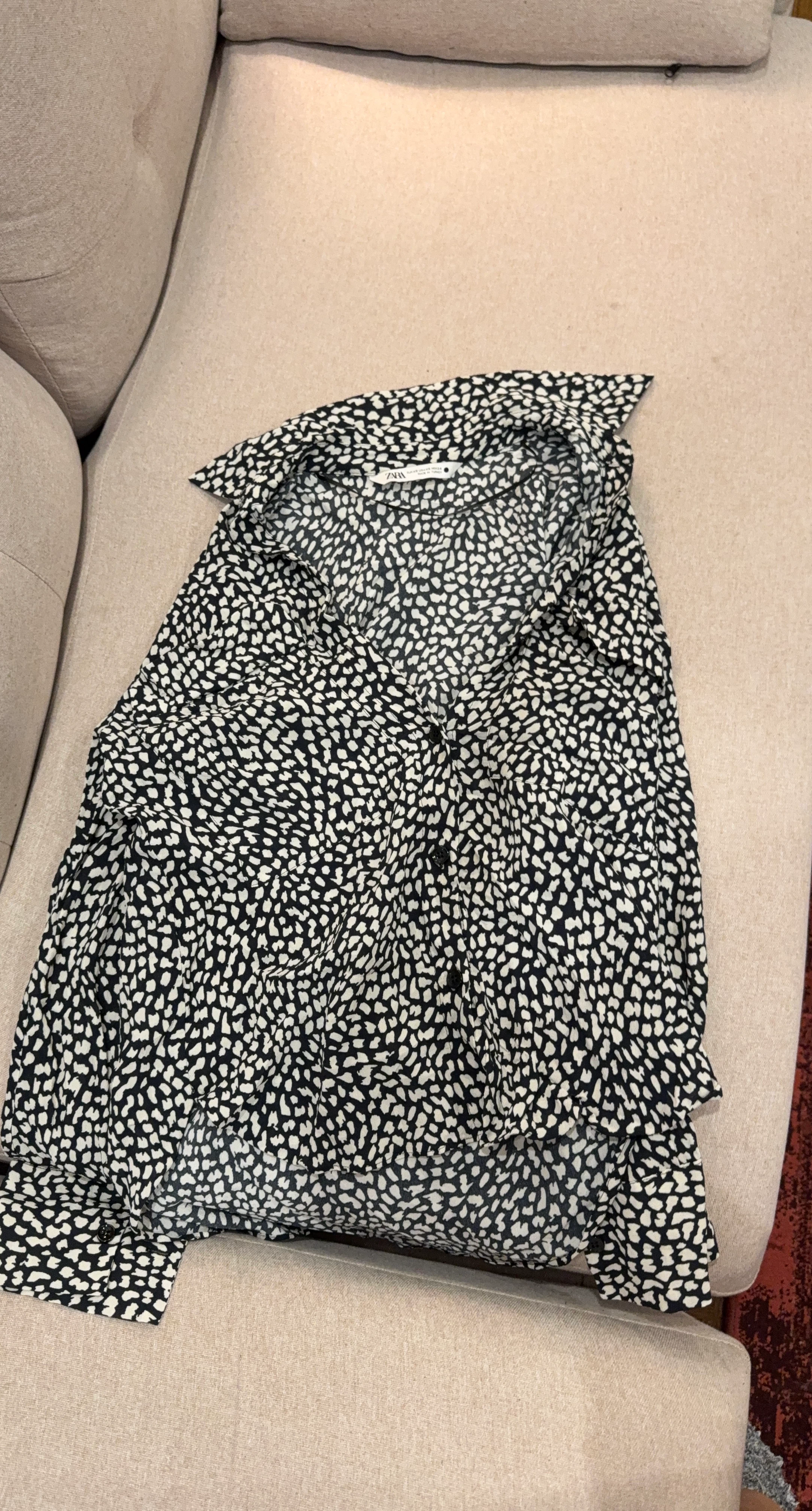 Zara Black & White Printed Button-Up Shirt