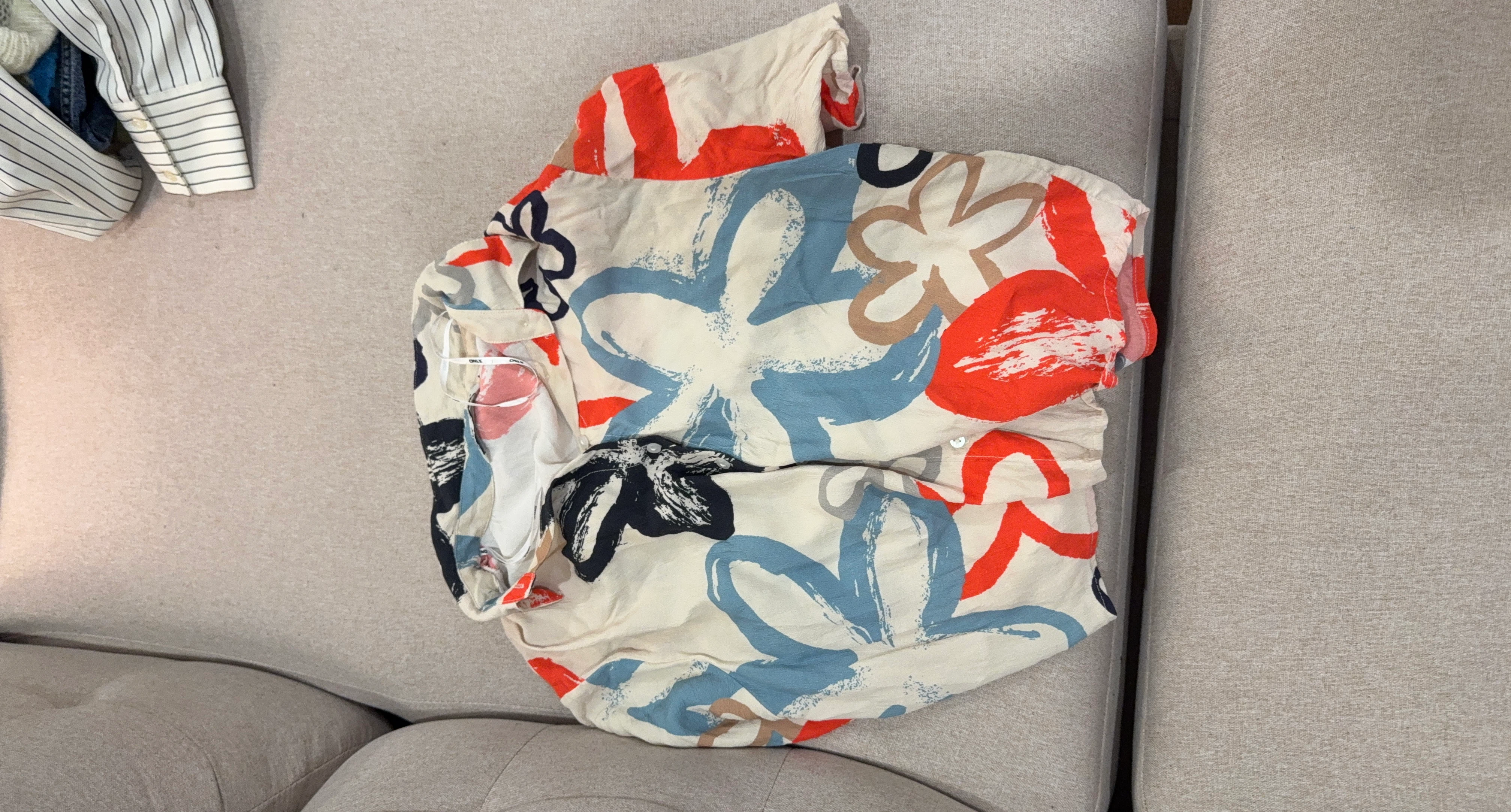 ONLY Women's Floral Print Shirt