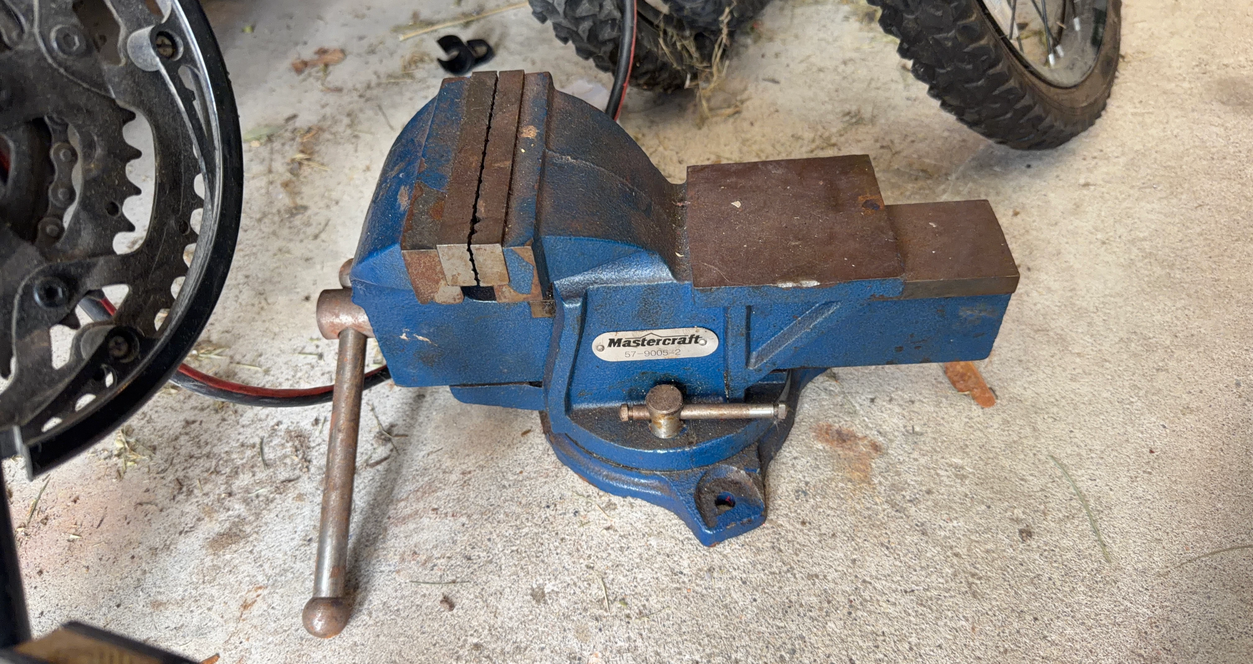 Mastercraft Blue Bench Vise