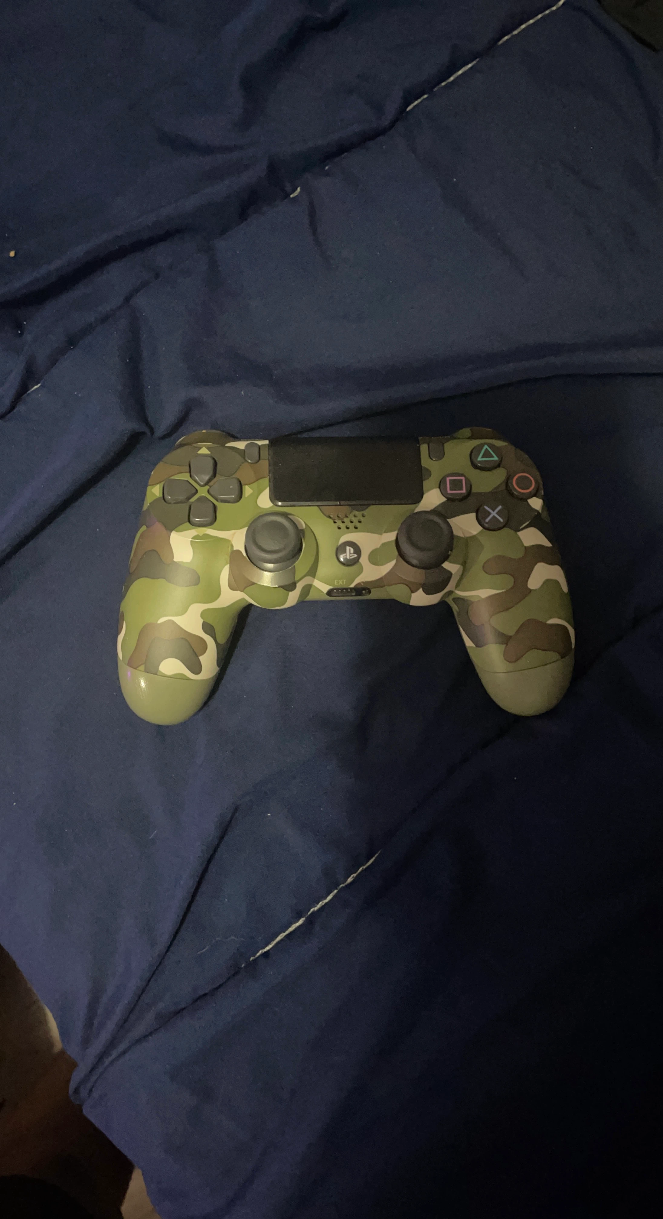 PlayStation 4 controller- Camo