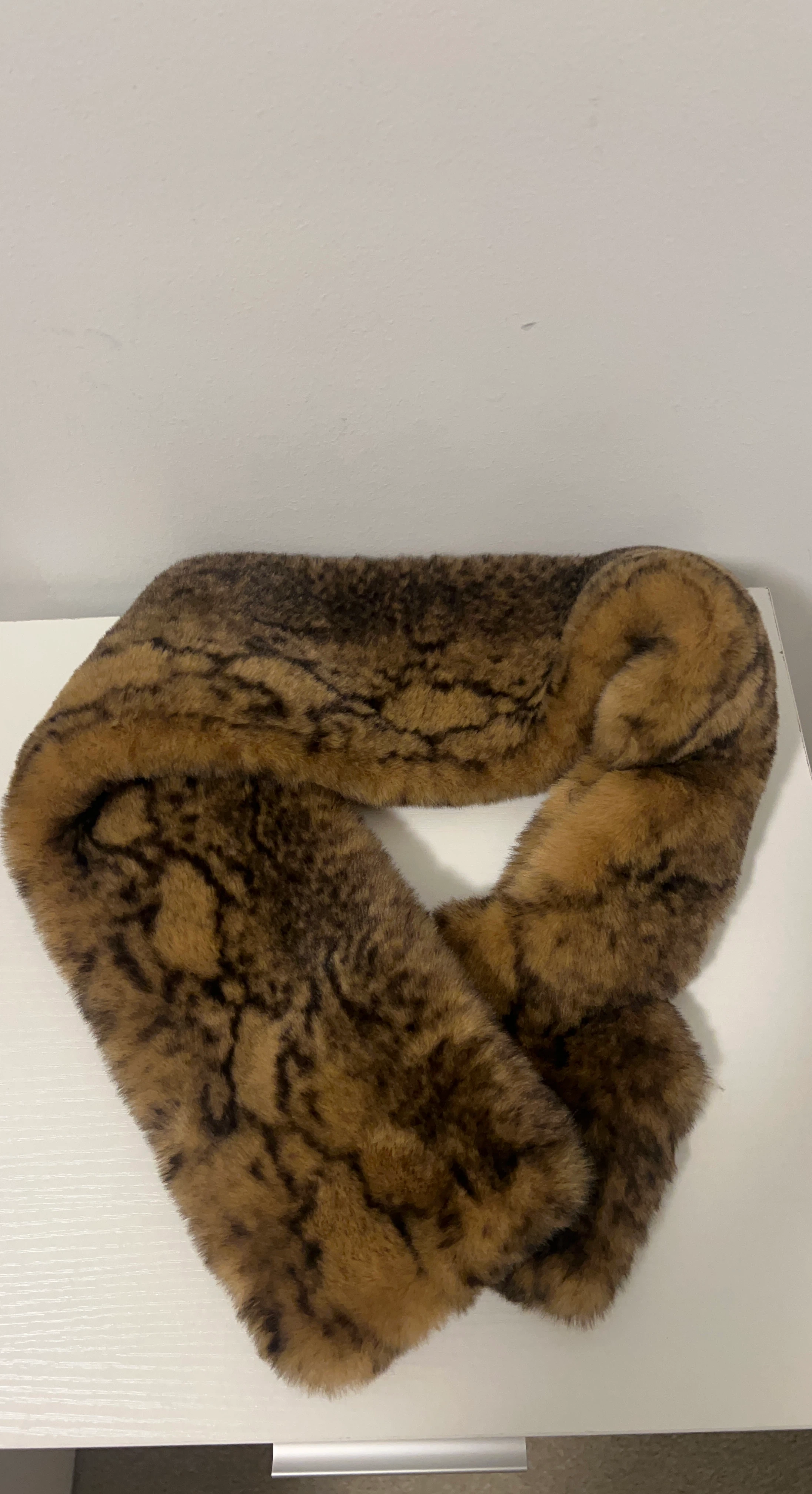 Faux fur scarf with animal print