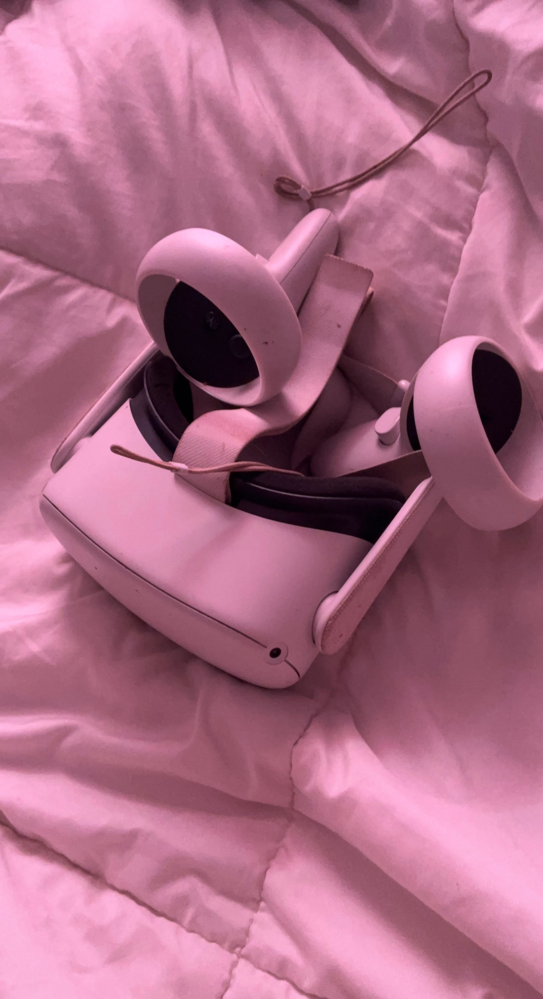 Meta Quest 2 VR Headset